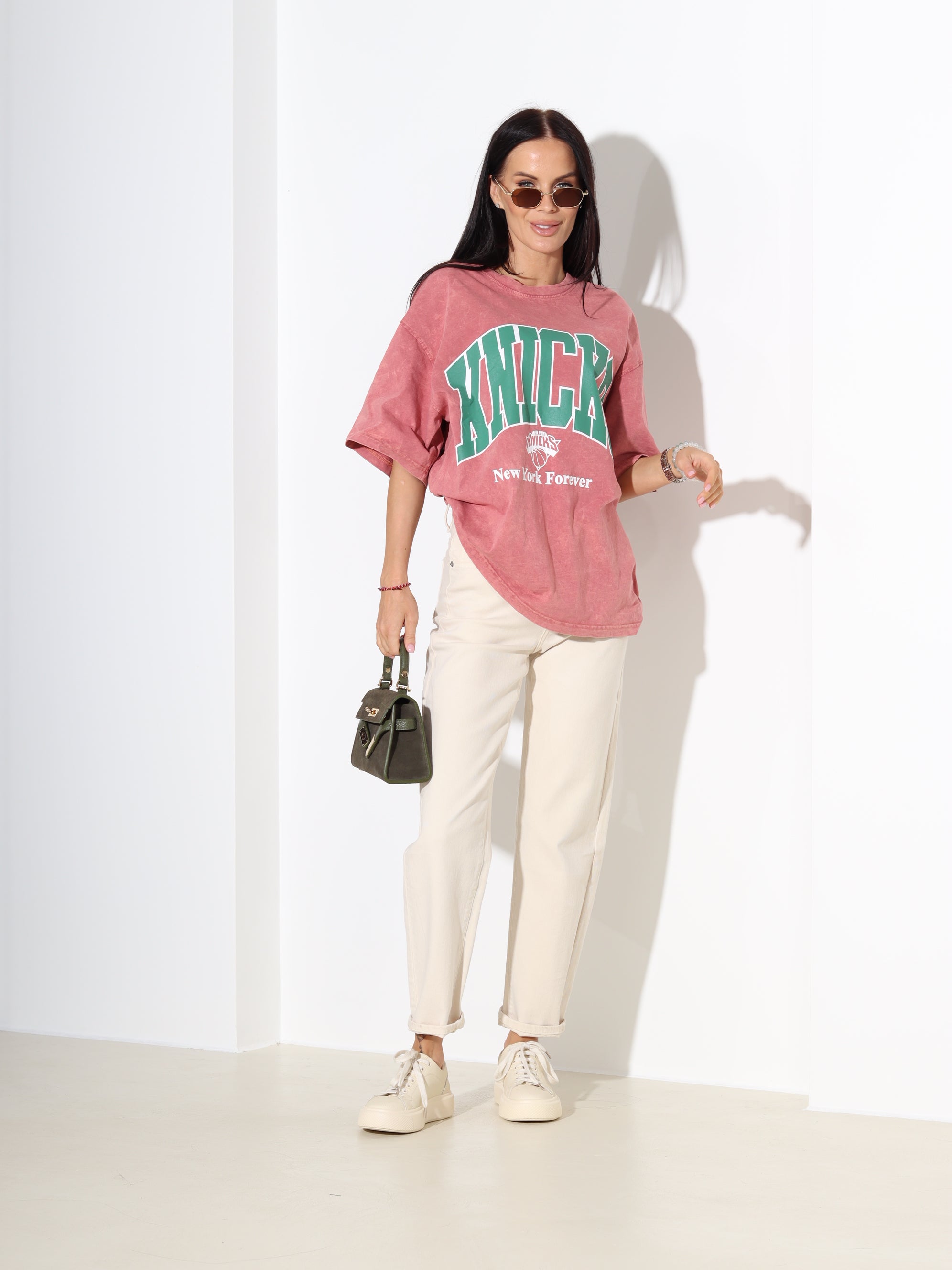 Blāvi sarkans tops ar īsām piedurknēm 'Knicks' – 18315