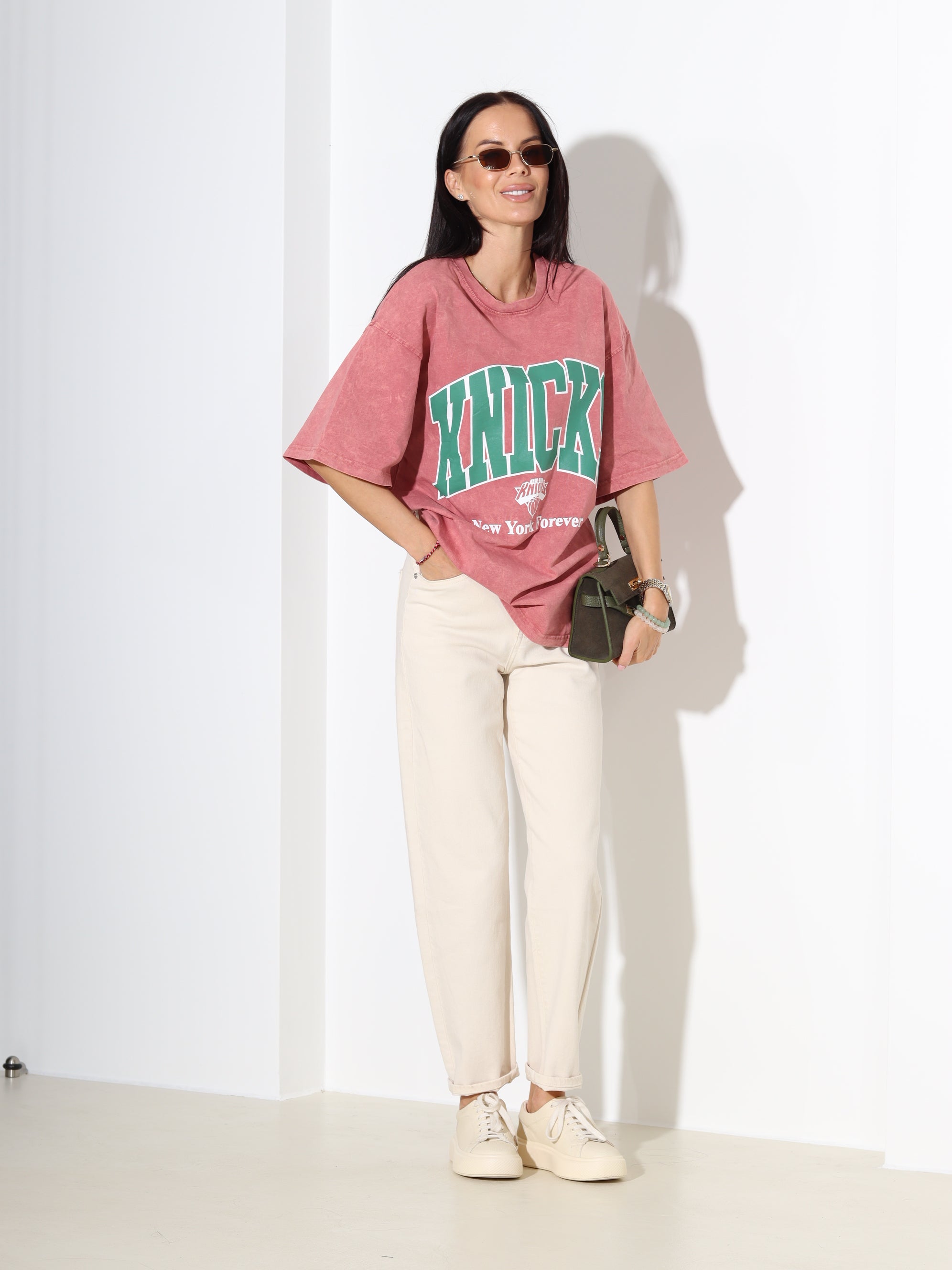 Blāvi sarkans tops ar īsām piedurknēm 'Knicks' – 18315