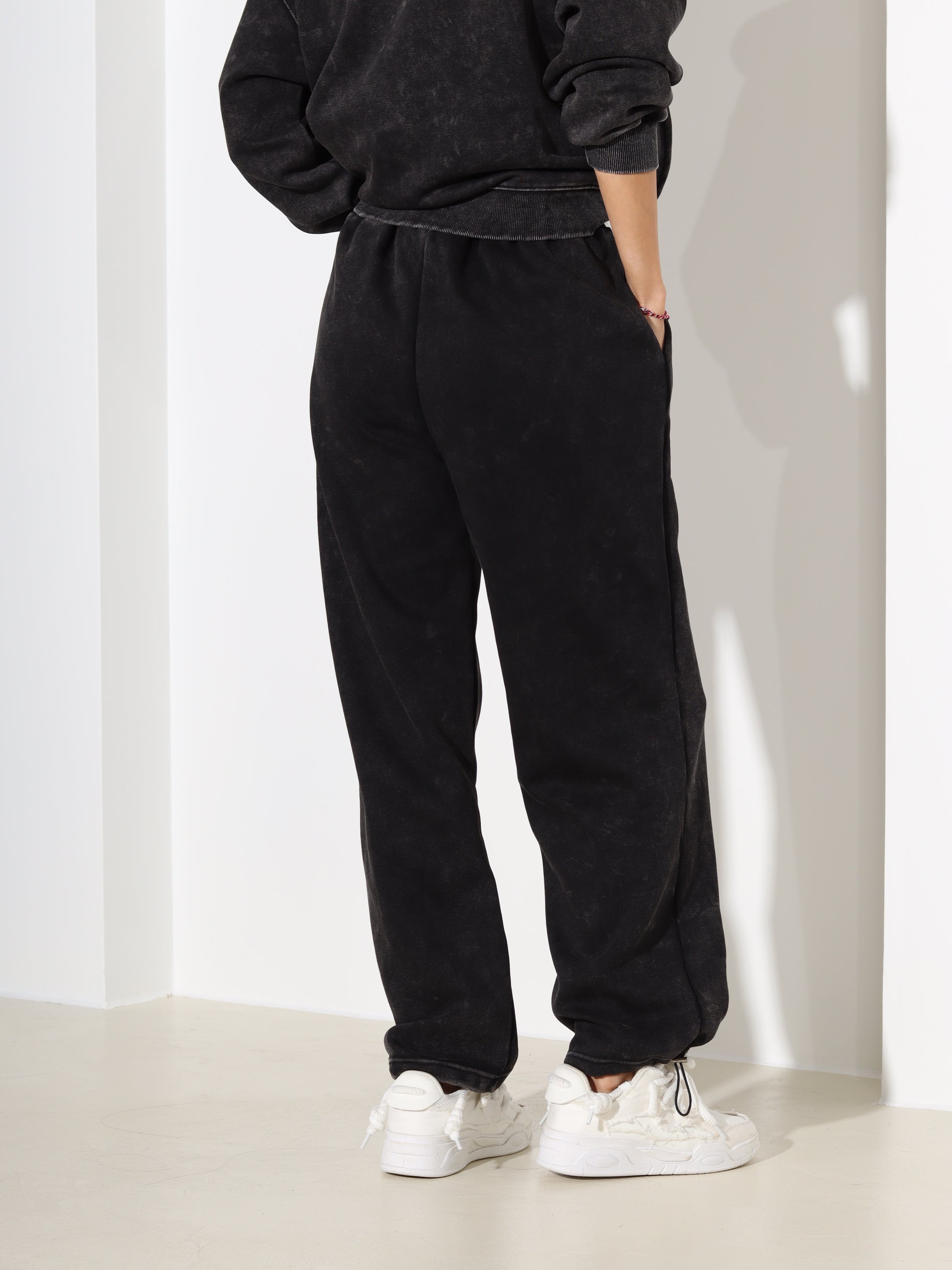 Melnas batikotas efekta bikses - 18355