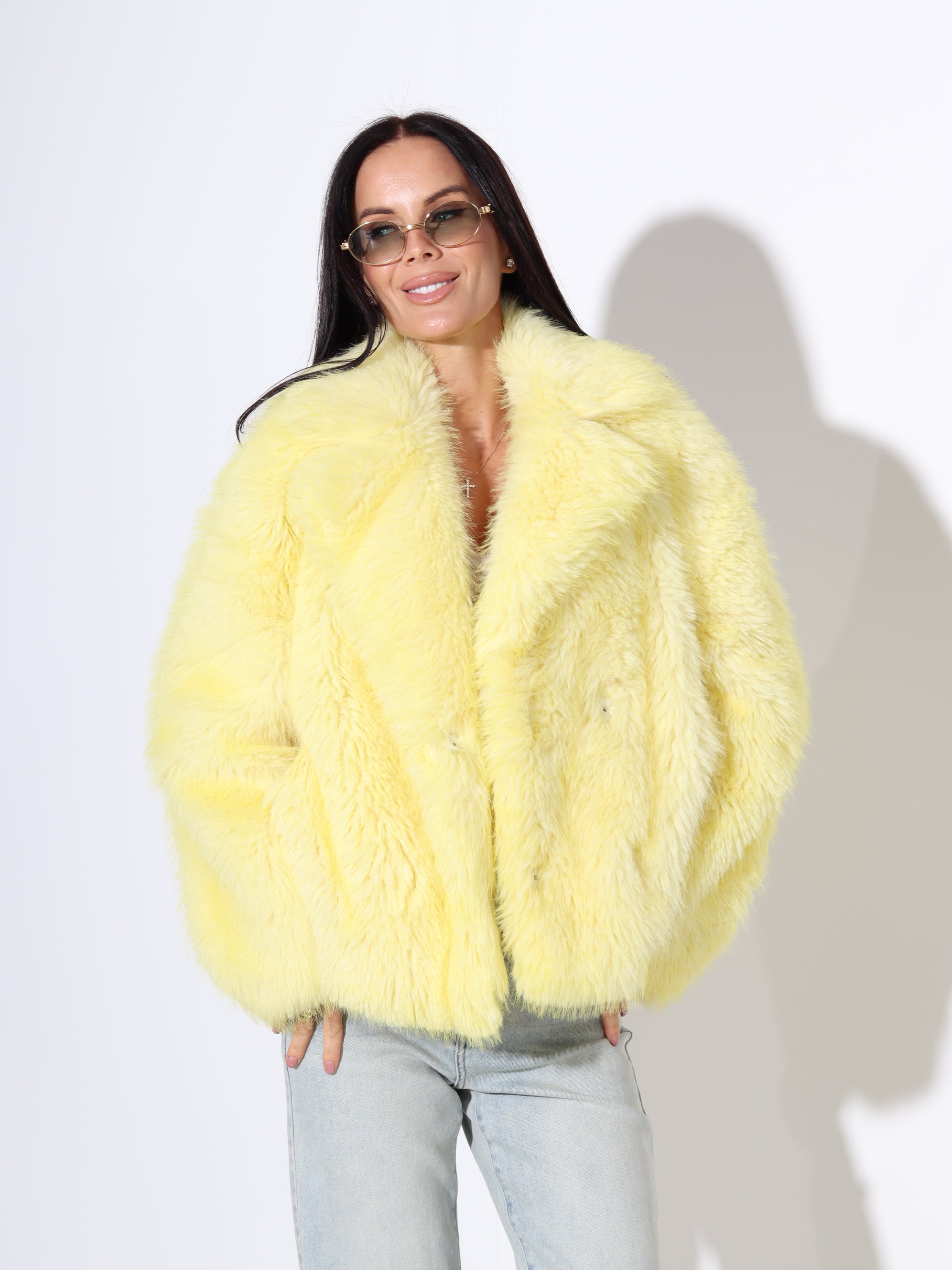 Dzeltenā krāsā īss kažoks - 18083