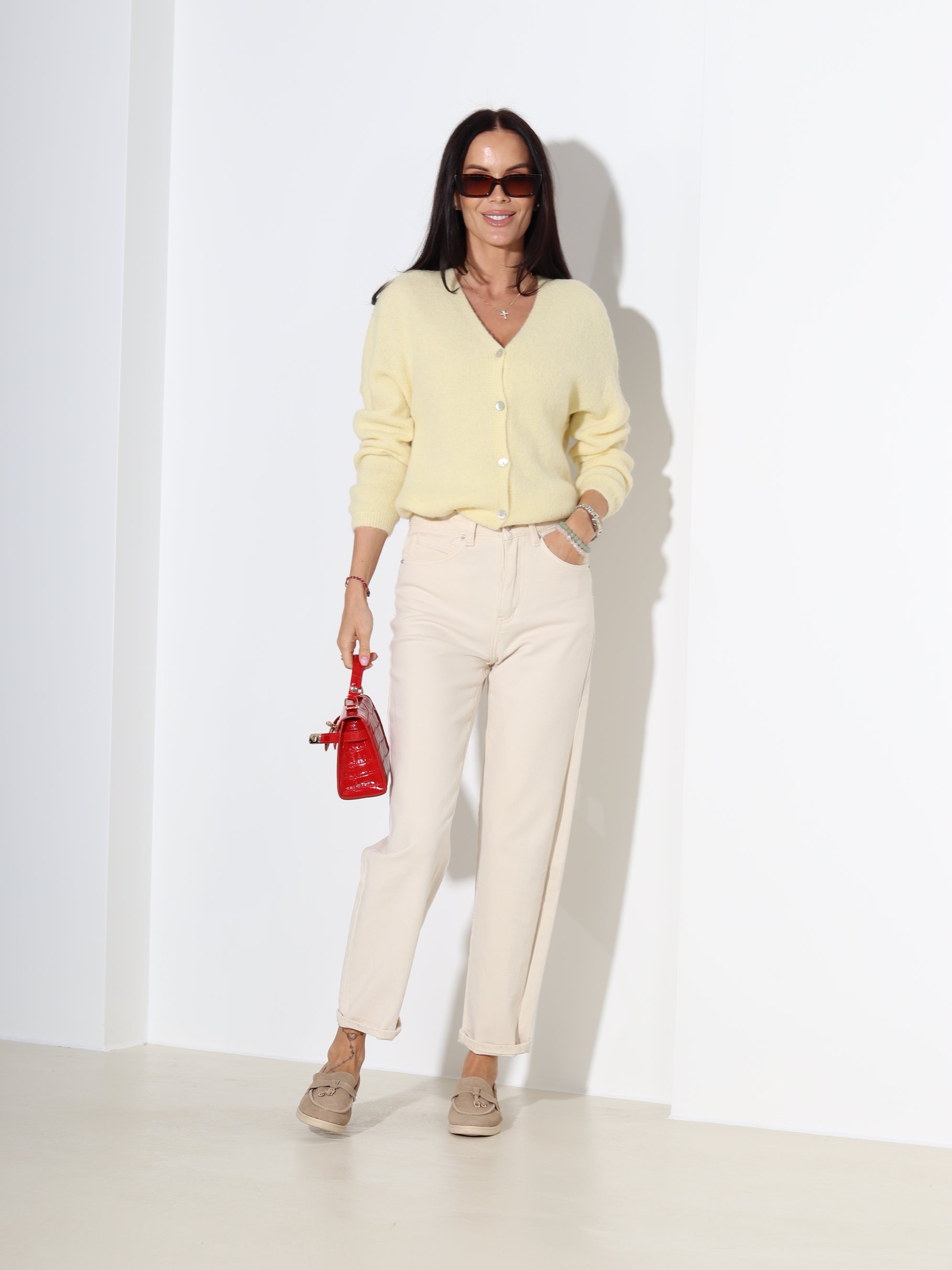 Dzeltens alpakas jaka ar "V" veida dekoltē - 18328