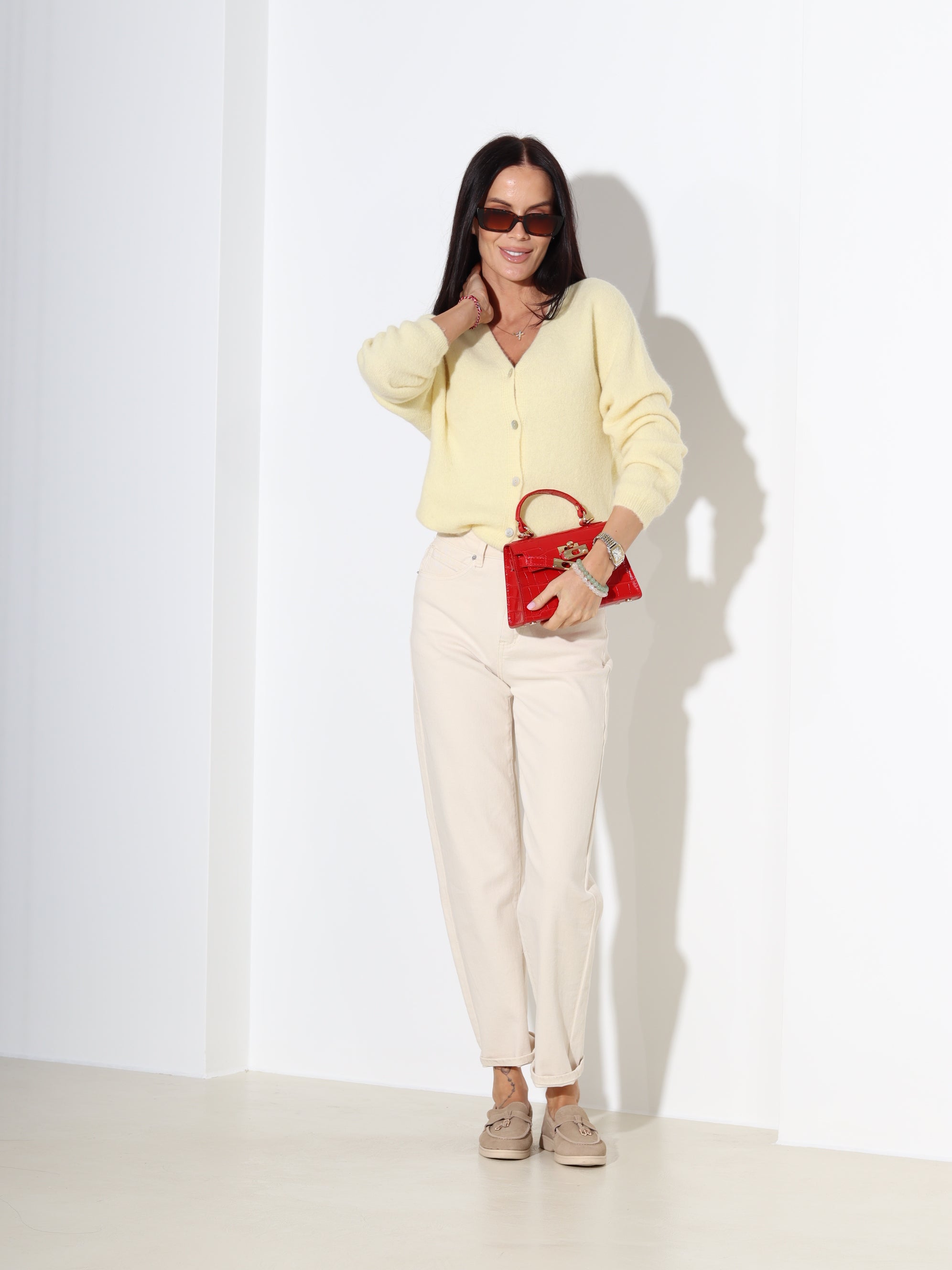 Dzeltens alpakas jaka ar "V" veida dekoltē - 18328