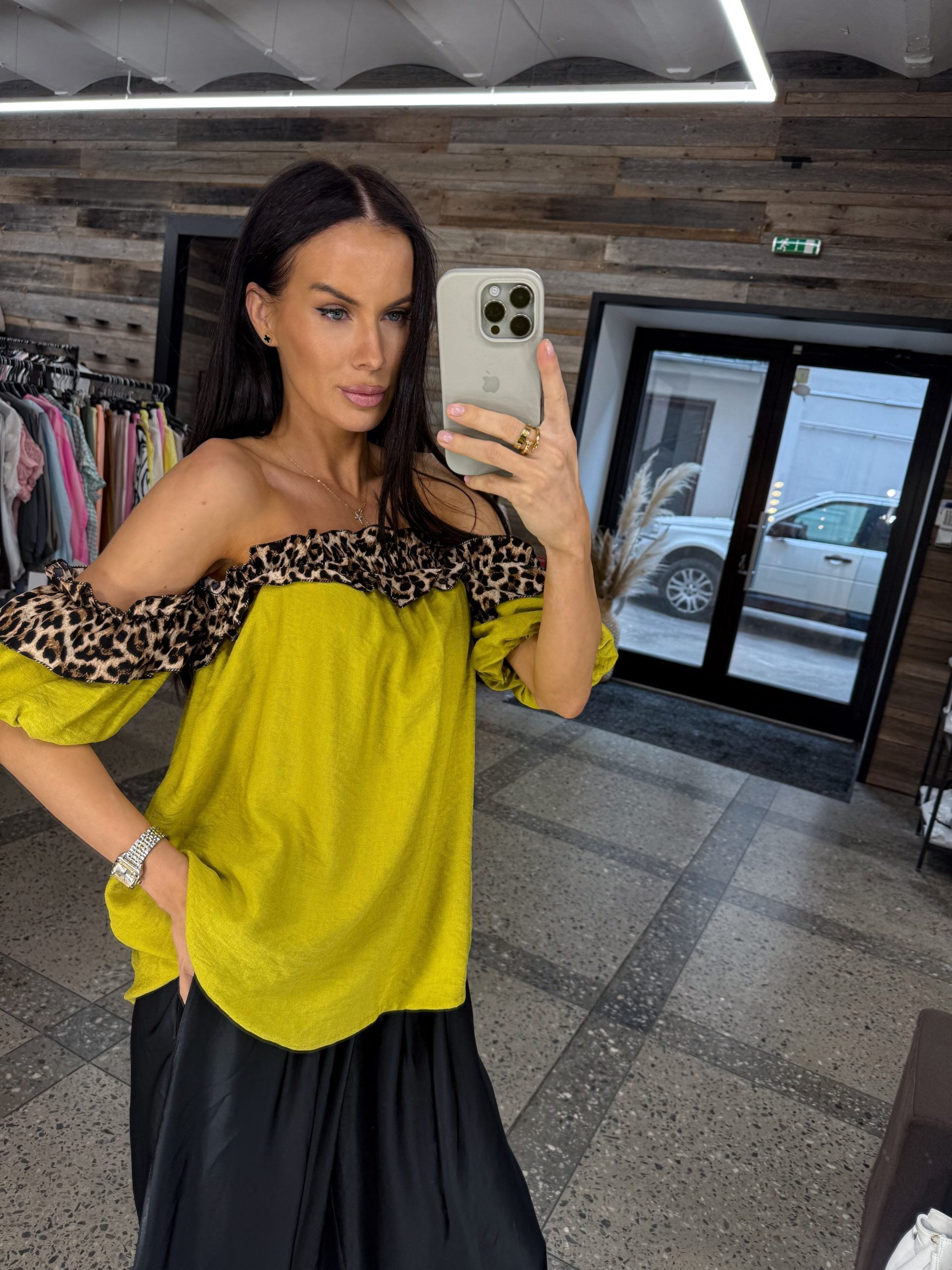 Zaļš tops ar leoparda akcentu- 15174