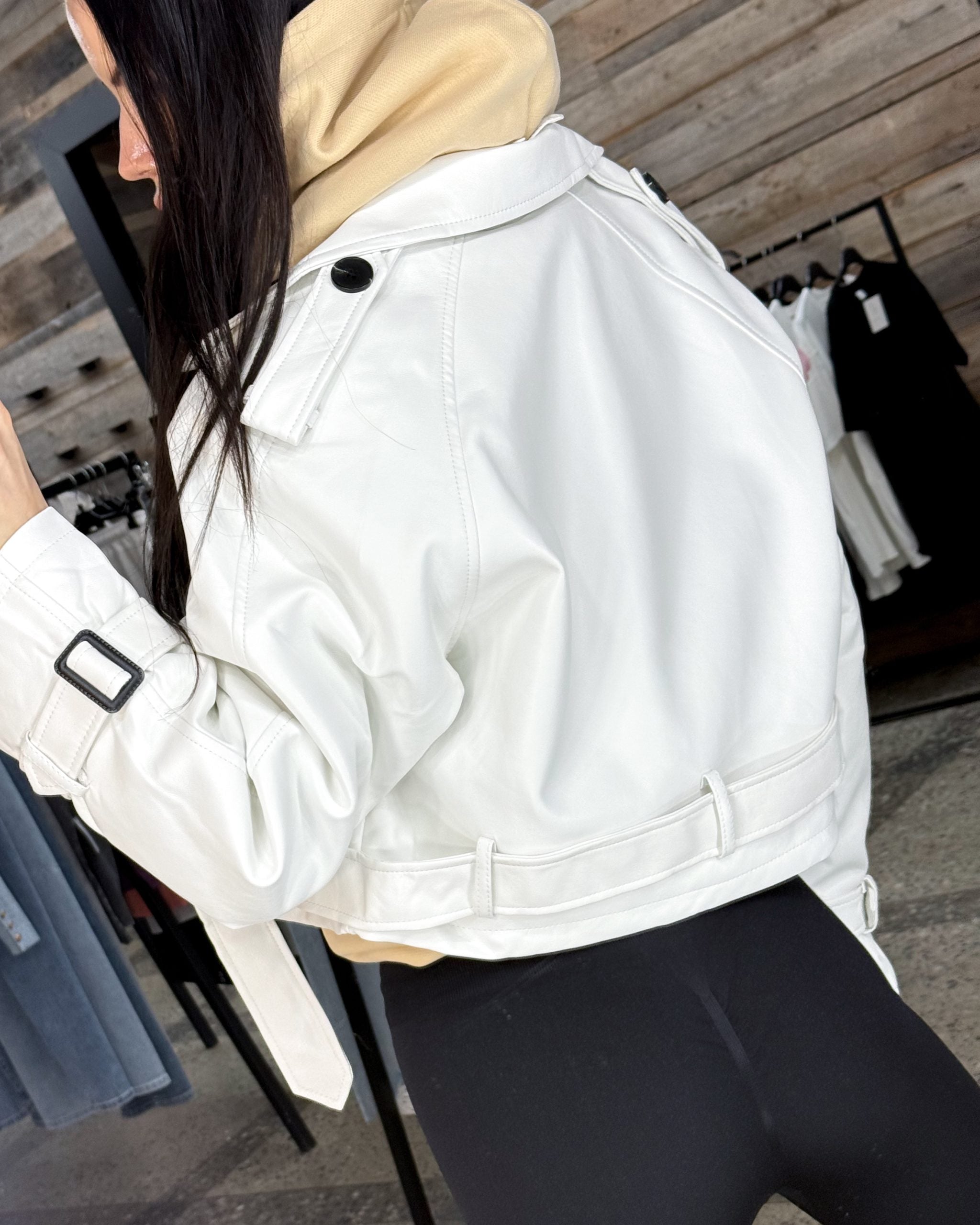 Balta, īsa eco ādas jaka - 14471