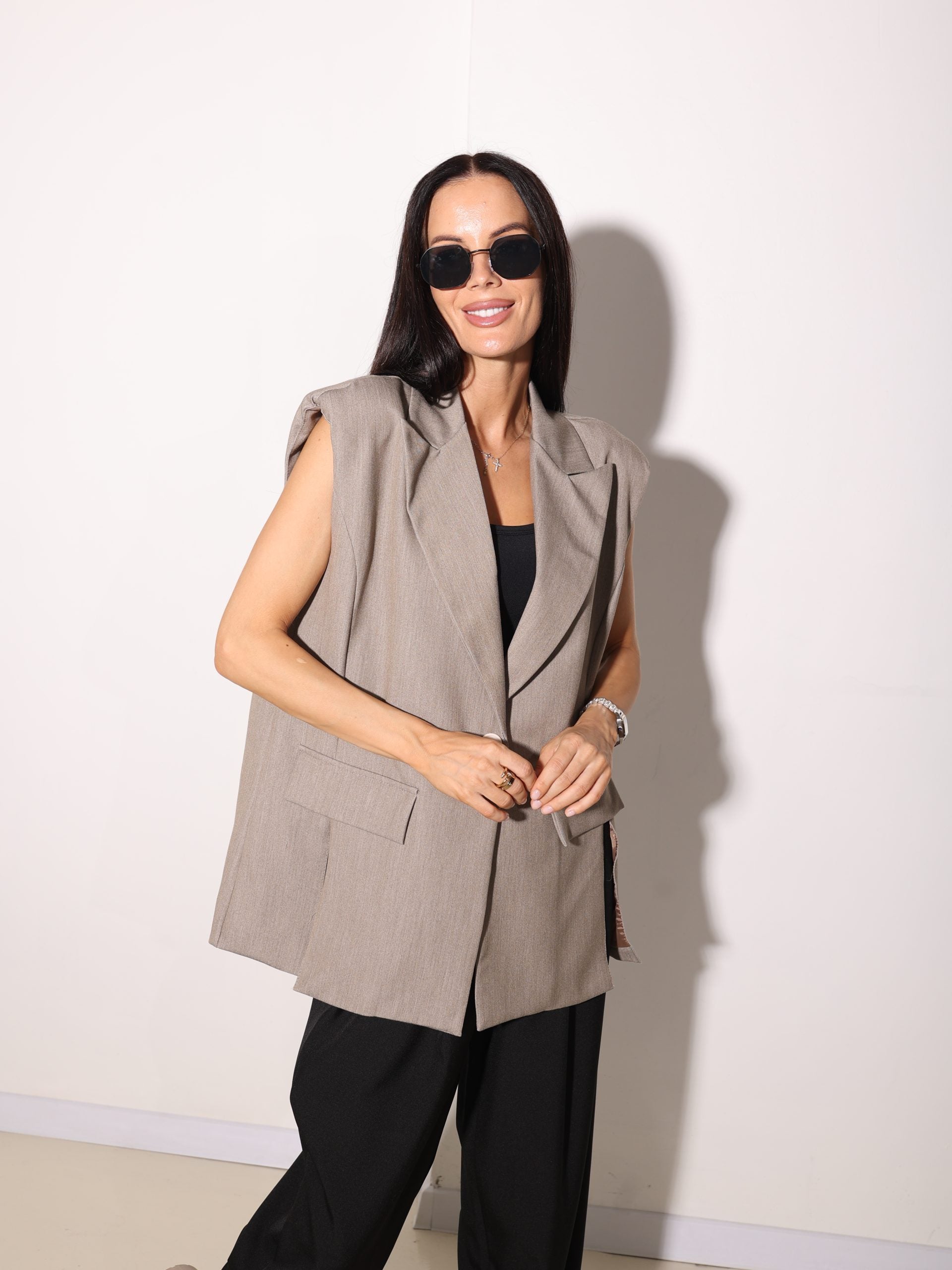 Bēša, stilizētas piegrieznes, veste - 15998