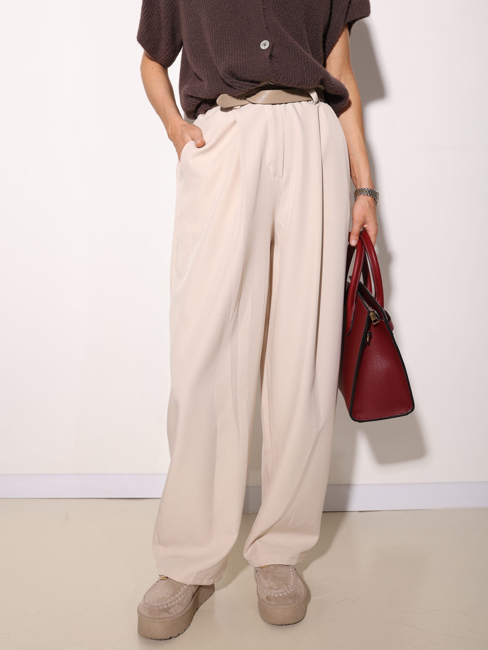 Bēšas, oversize , auduma bikses ar iešuvi - 16007