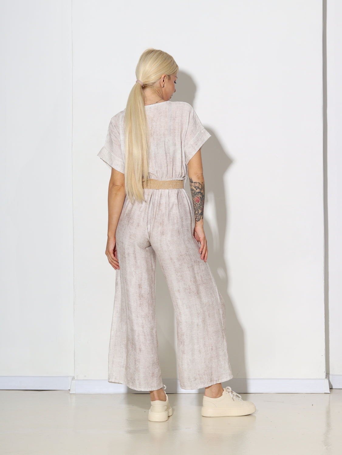 Bēšs kombinezons ar jostu - 15079