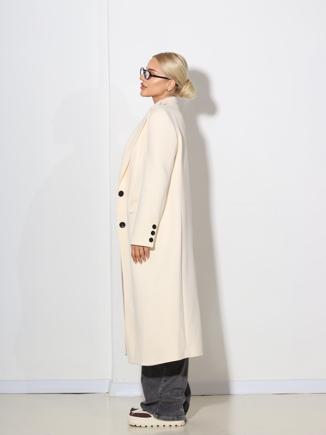 Bēšas krāsas auduma mētelis - 14545