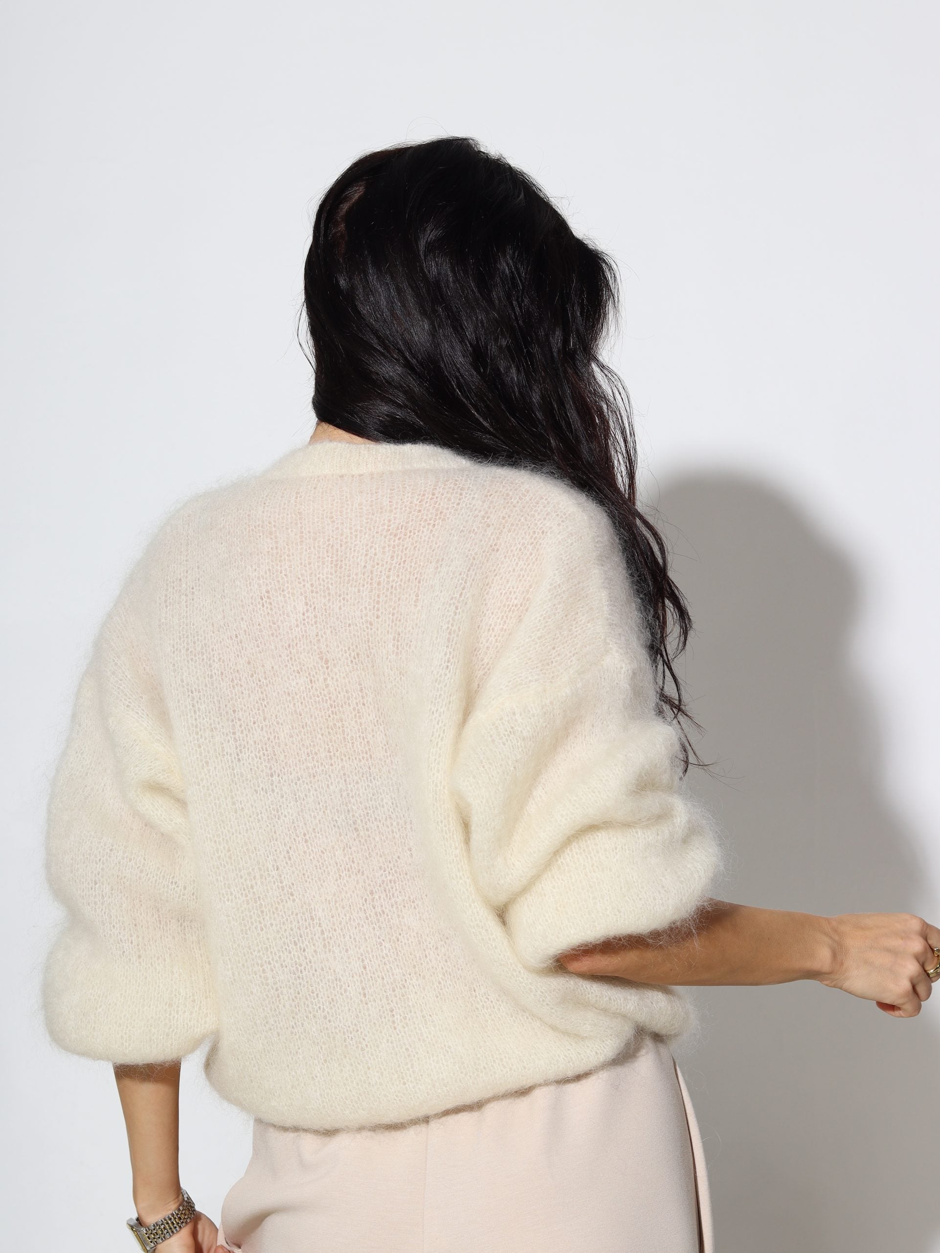 Balta, brīva piegriezuma, pogājama Mohēras jaka - 16466