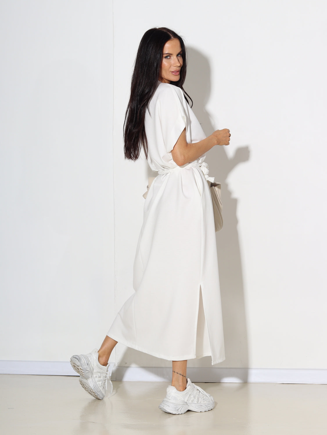 Balta, gara kleita taisnā piegrieznē - 15133