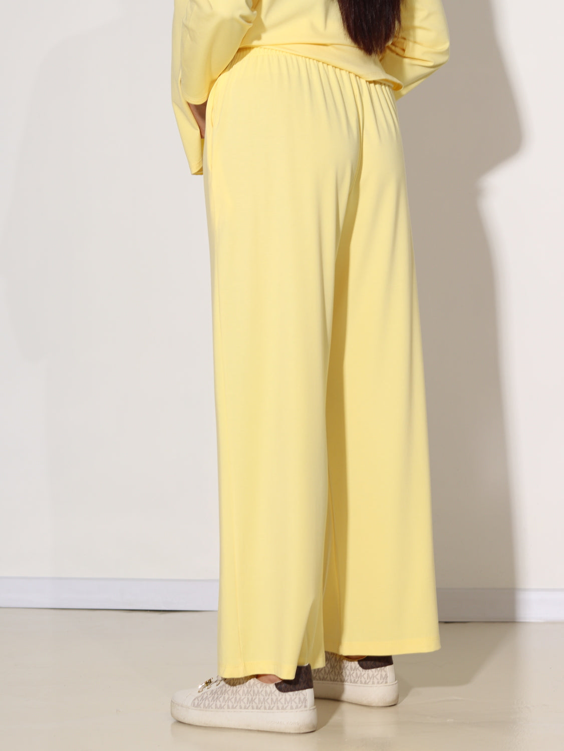 Dzeltenas, brīvi krītošas, lielizmēra bikses - 13996