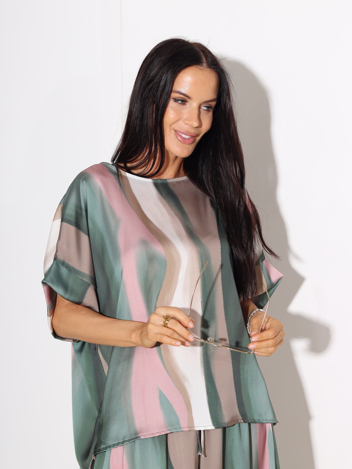 Zaļš divdaļīgs komplekts ar viļņotu līniju - 15123