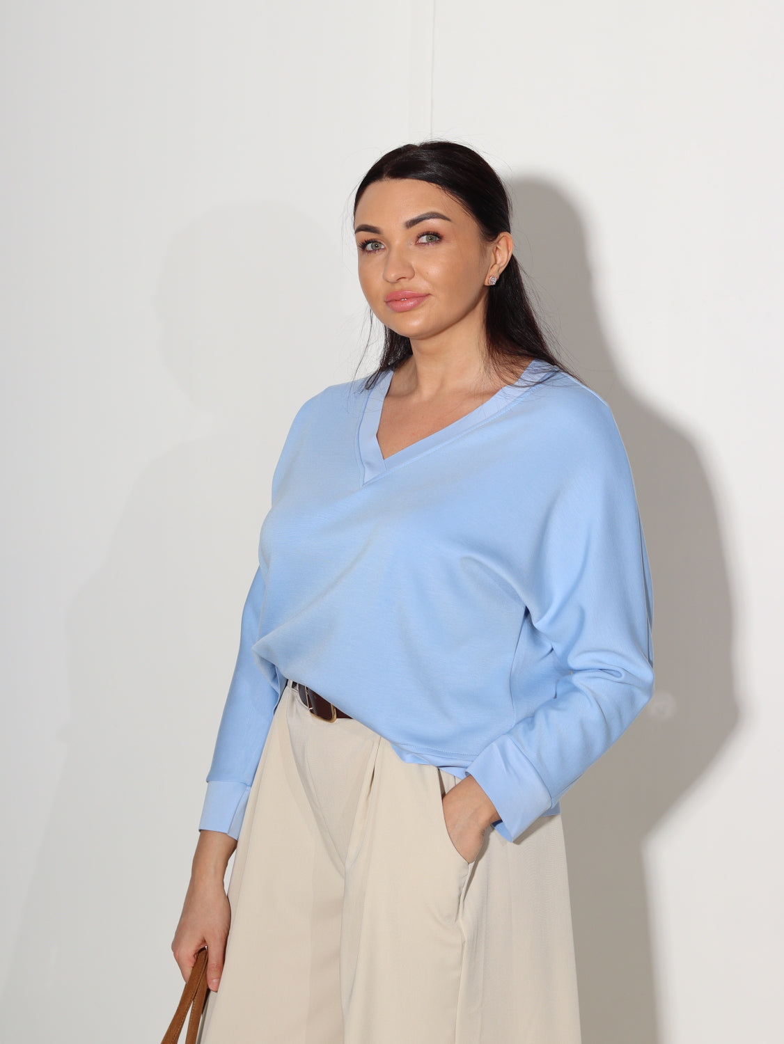 Zils auduma tops ar 'V' veida kakla daļu- 14003