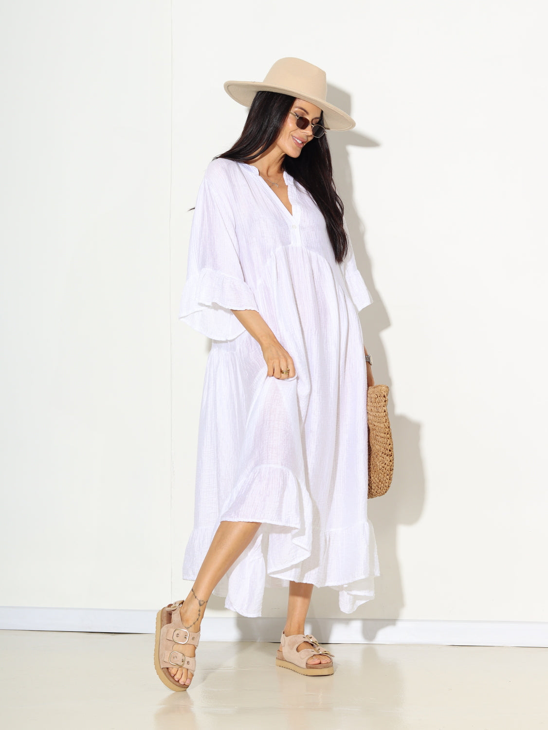 Balta, midi, oversize kleita ar volāniem - 15115