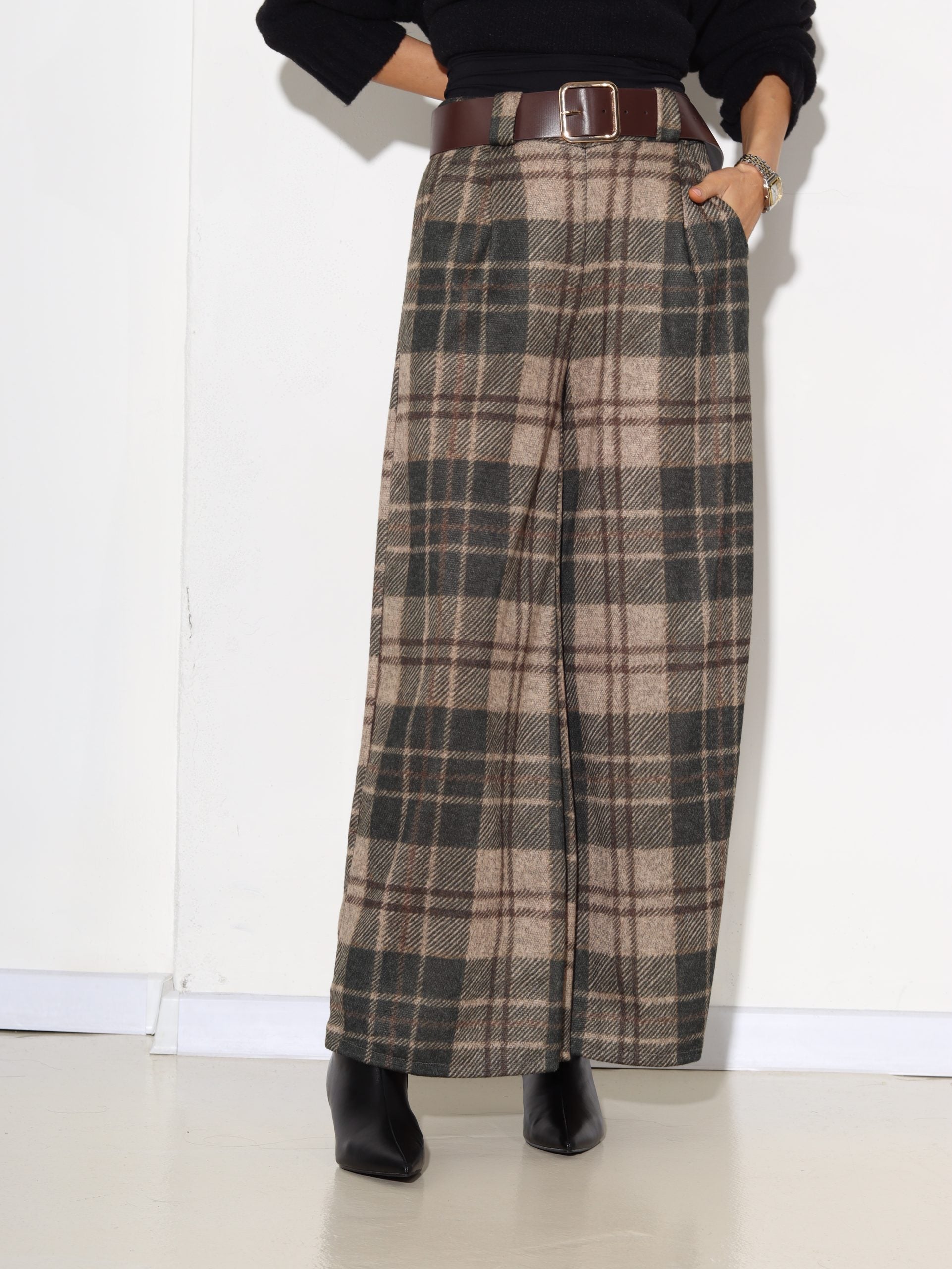 Zaļas rūtainas bikses ar jostiņu - 17118