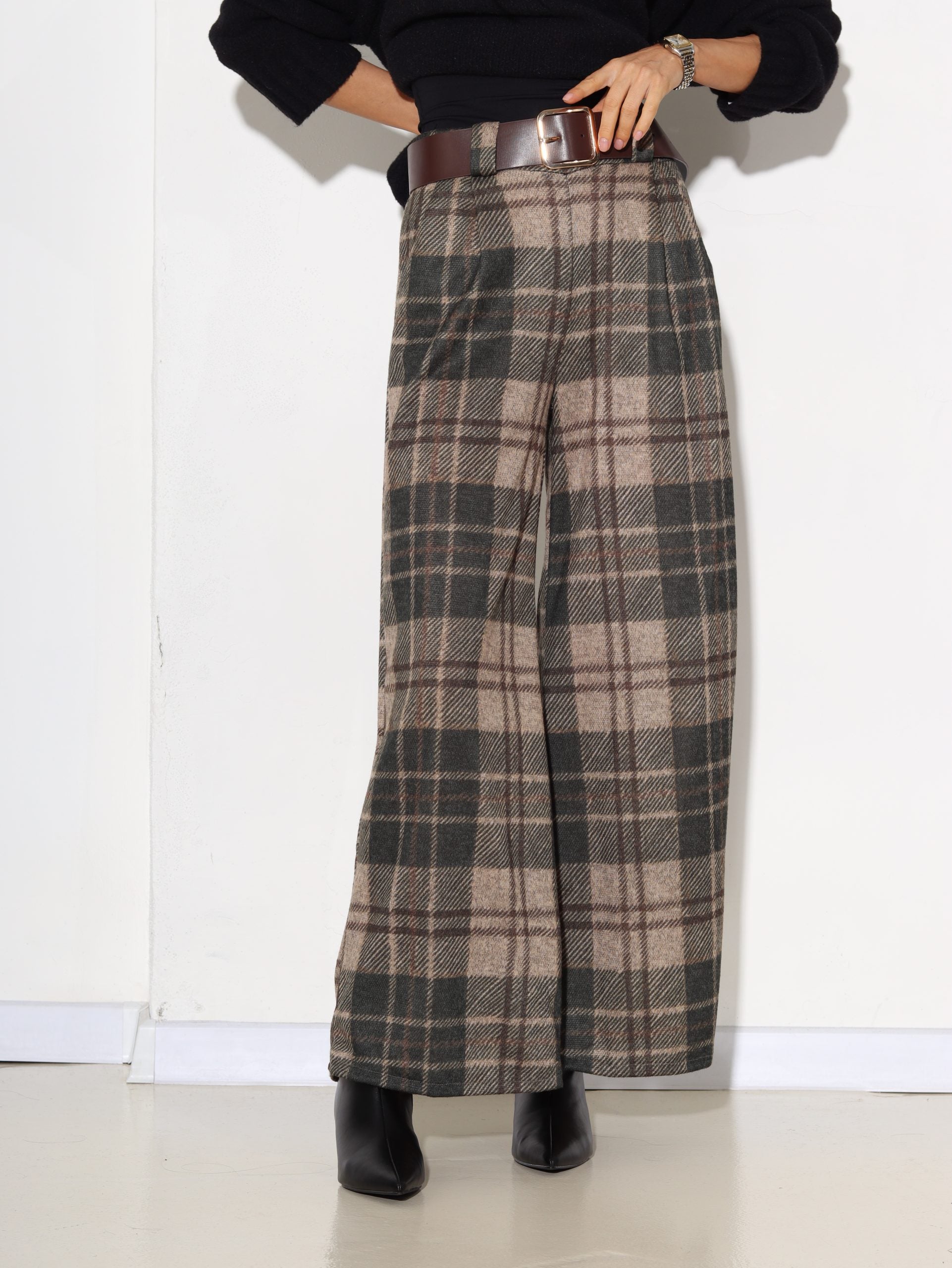 Zaļas rūtainas bikses ar jostiņu - 17118