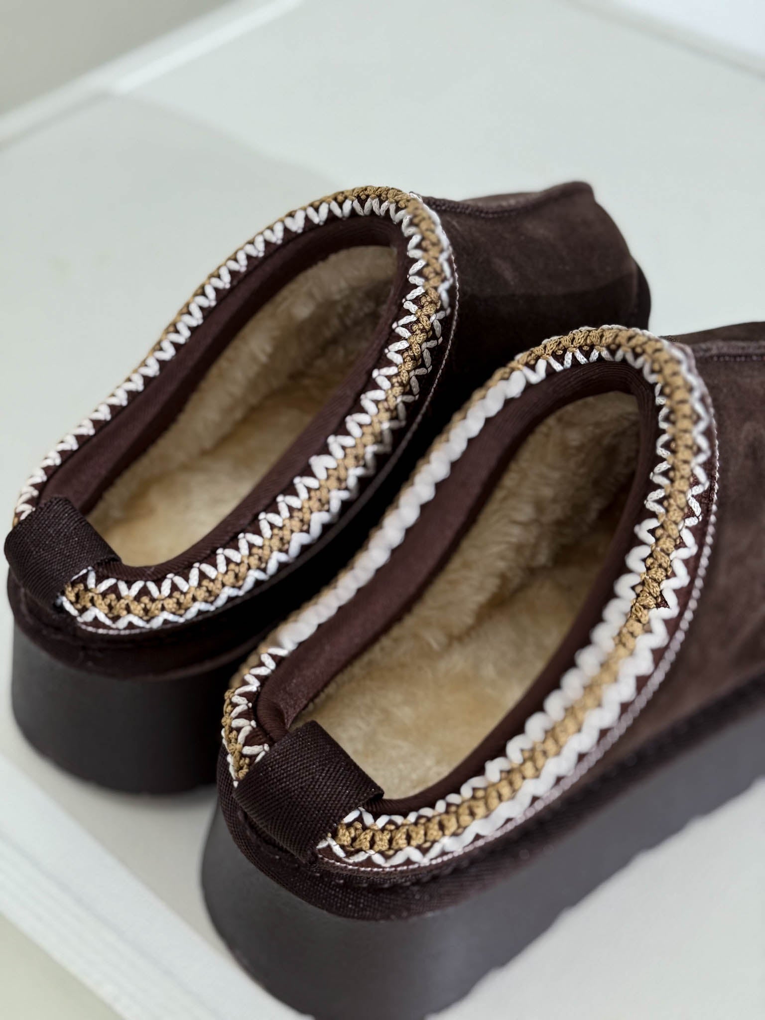 T.brūni ar vaļēju papēdi, d/zā ,UGG' tipa apavi - 16052