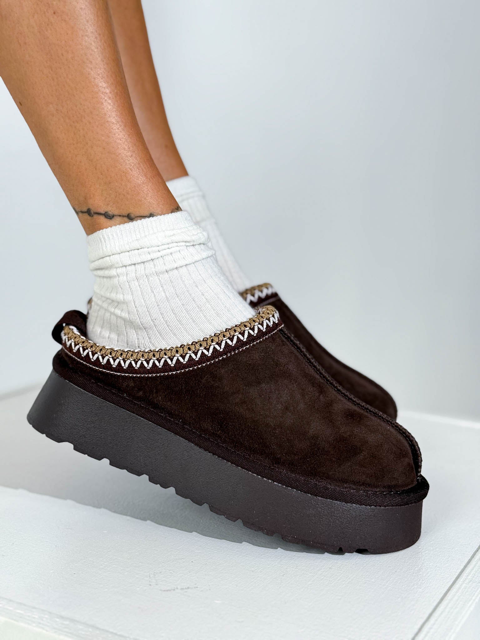 T.brūni ar vaļēju papēdi, d/zā ,UGG' tipa apavi - 16052