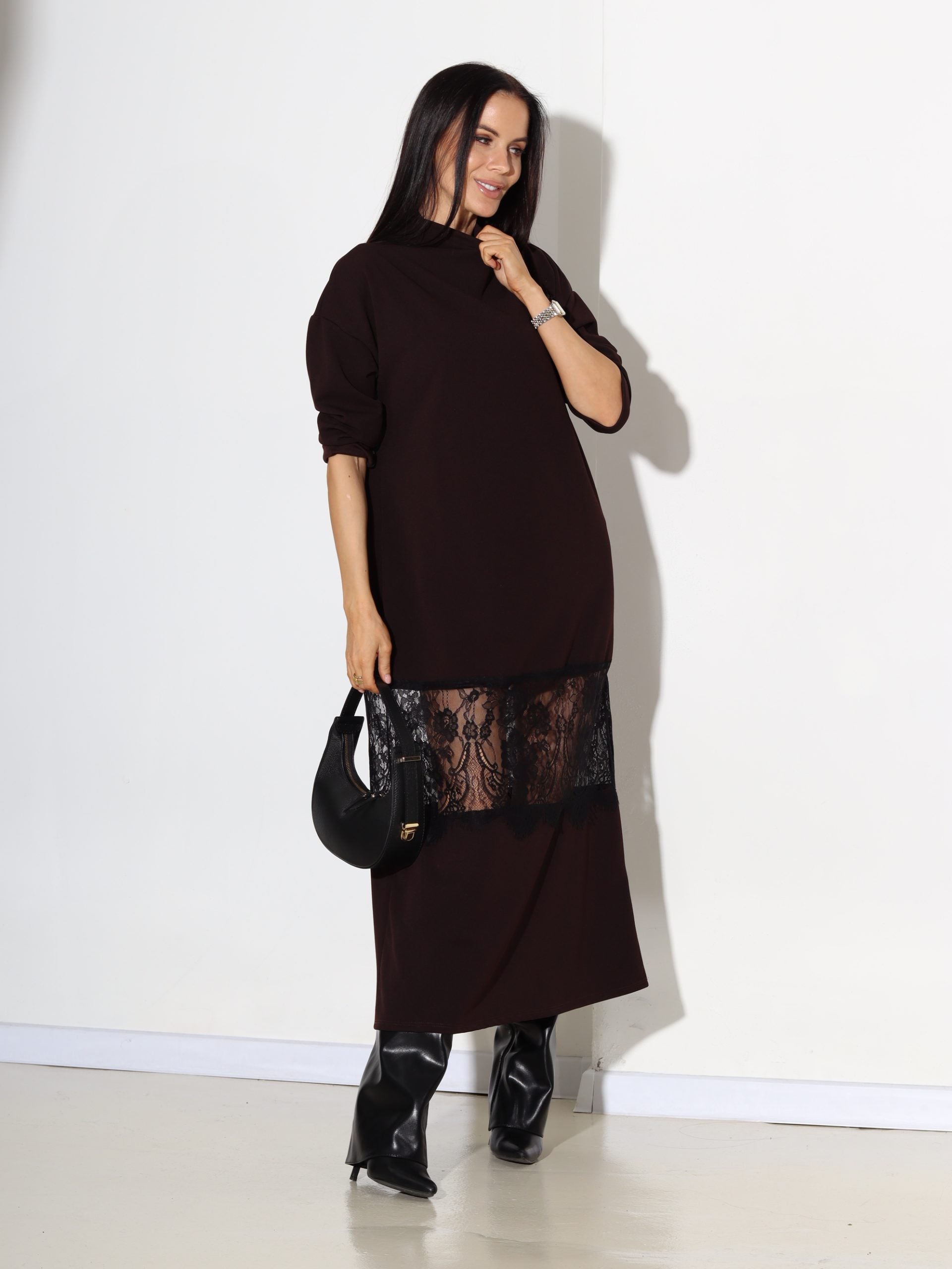 Brūna gara kleita ar mežģīnes dekoru - 17537