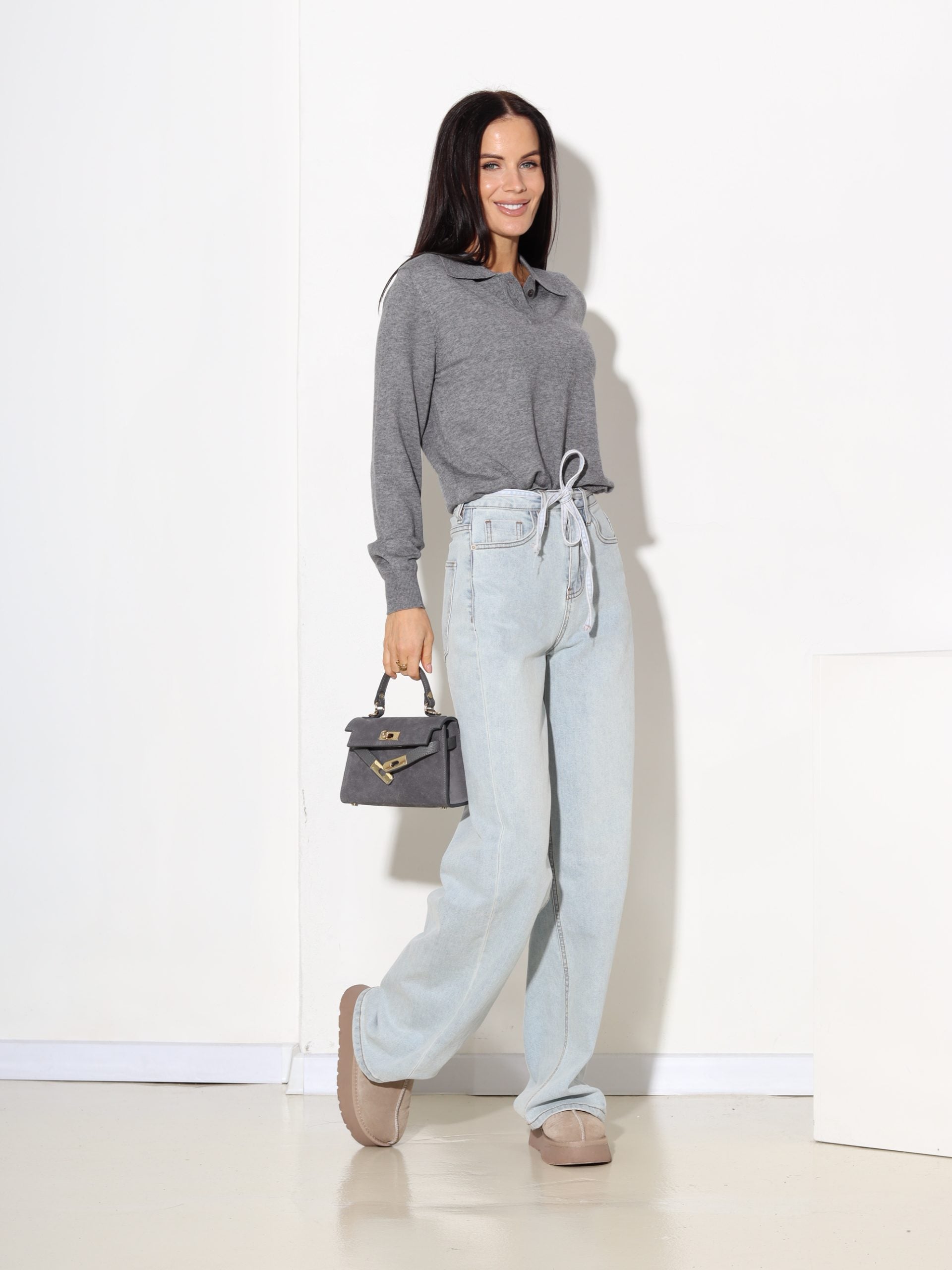 Pelēks smalka adjuma džemperis ar krādziņu - 17203