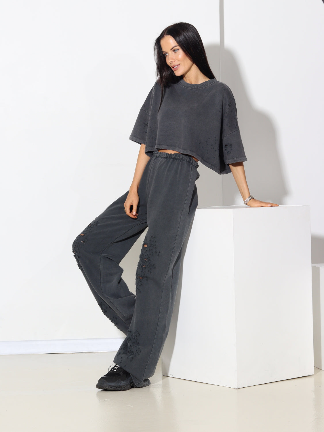 Pelēks komplekts, sportisks ar plēsuma efektu - 15323