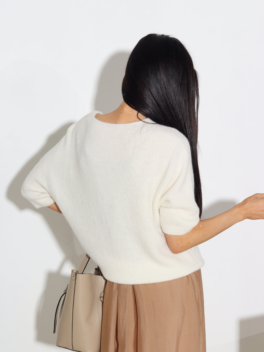 Balta alpakas jaka ar īsām piedurknēm - 15372