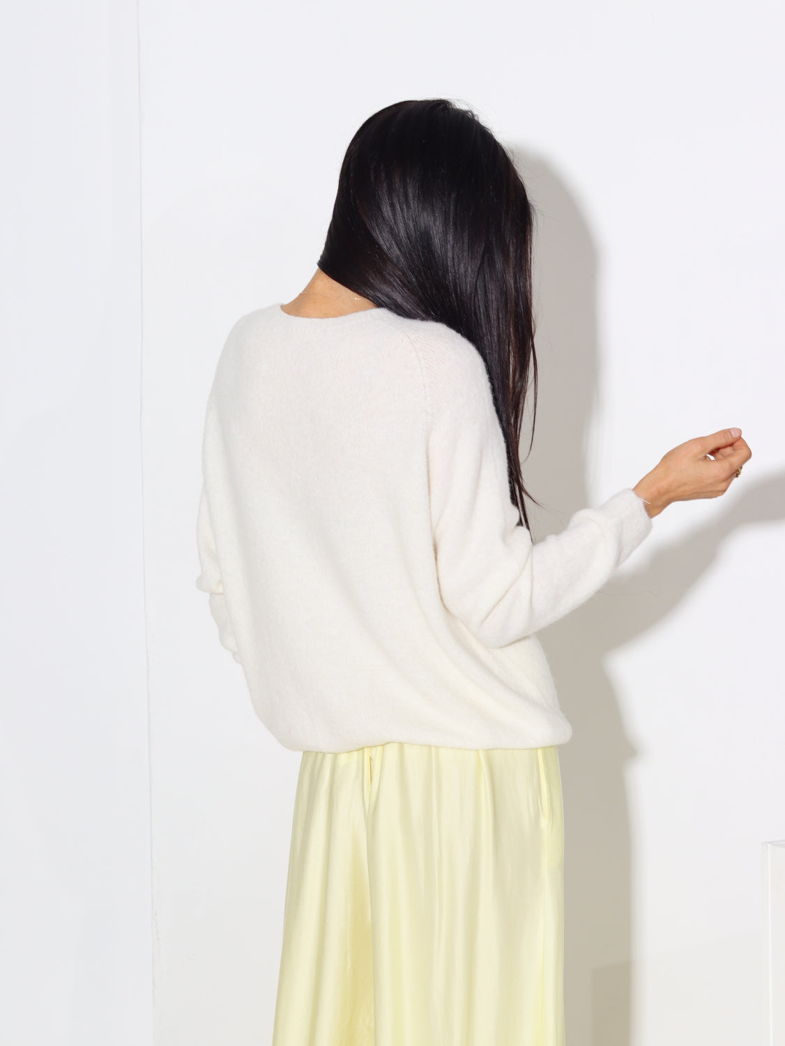 Balts alpakas jaka ar podziņām - 15362