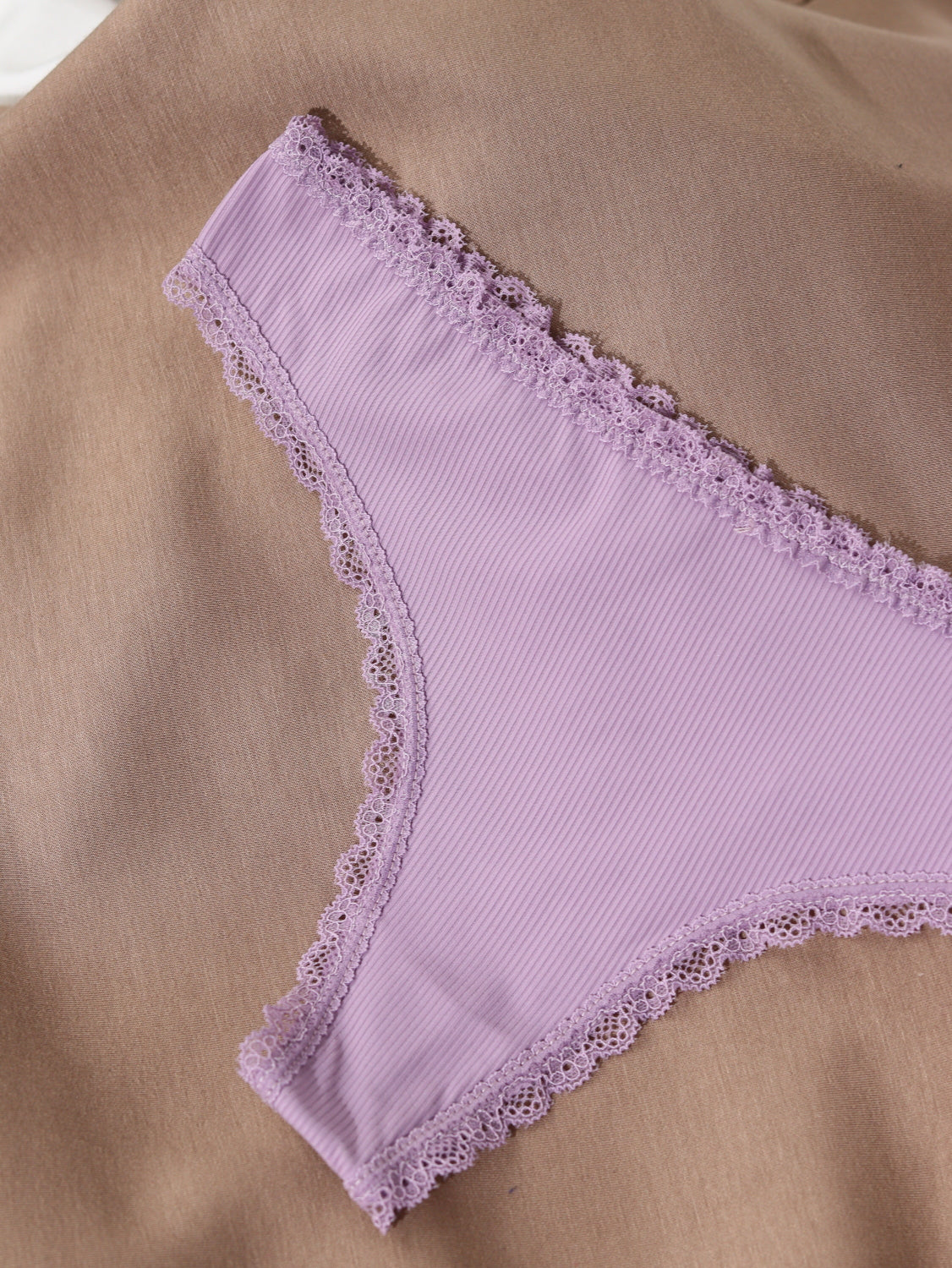 Violetas string biksītes ar mežģīņu maliņu - 16208
