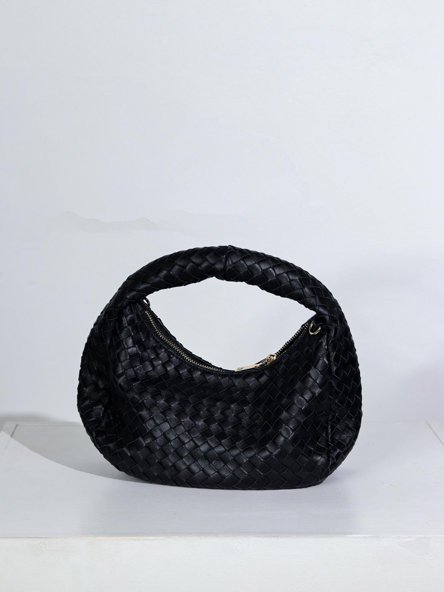 Melna d/a mini rokassoma ar apaļu rokturi - 16186