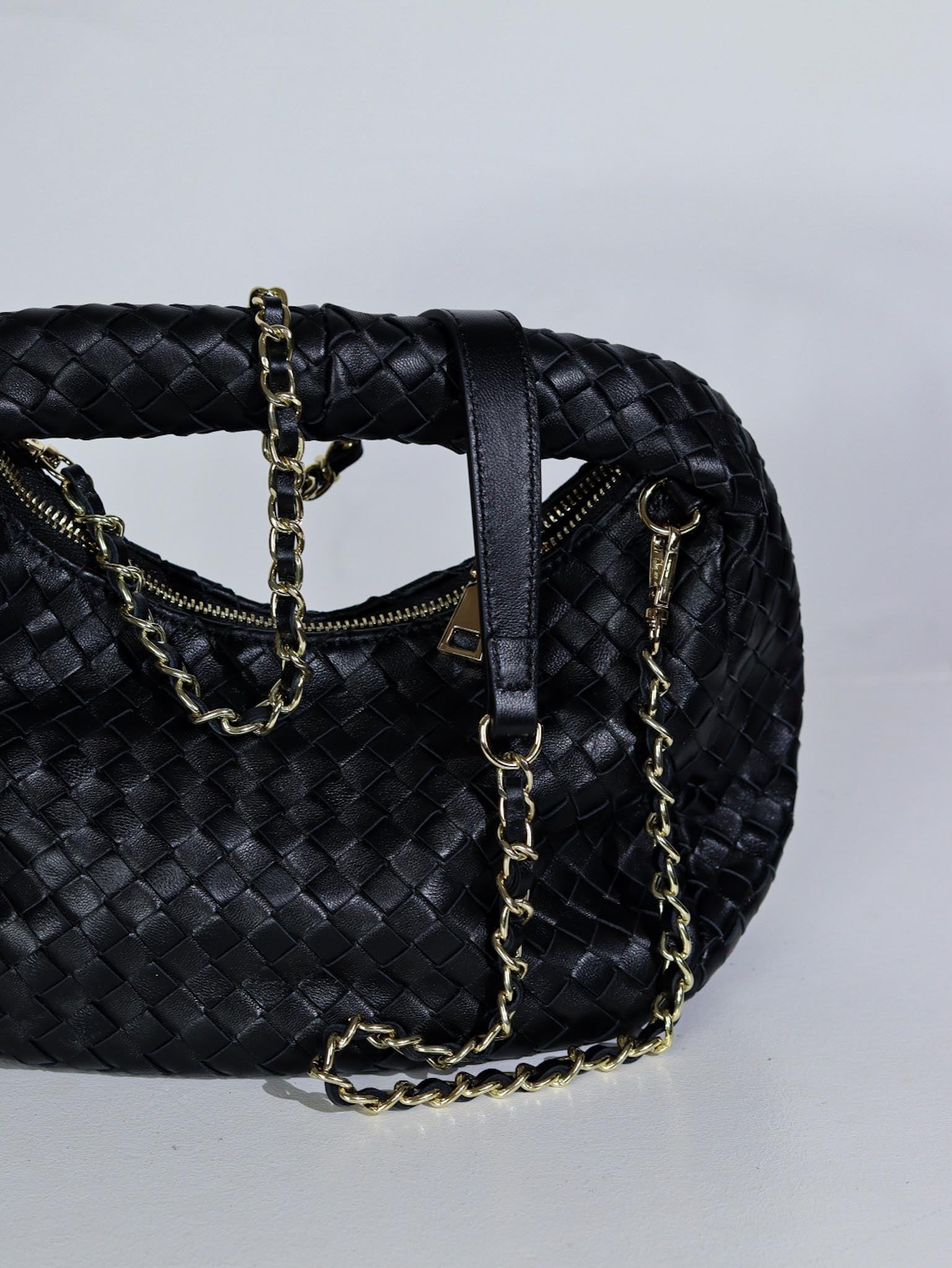 Melna d/a mini rokassoma ar apaļu rokturi - 16186