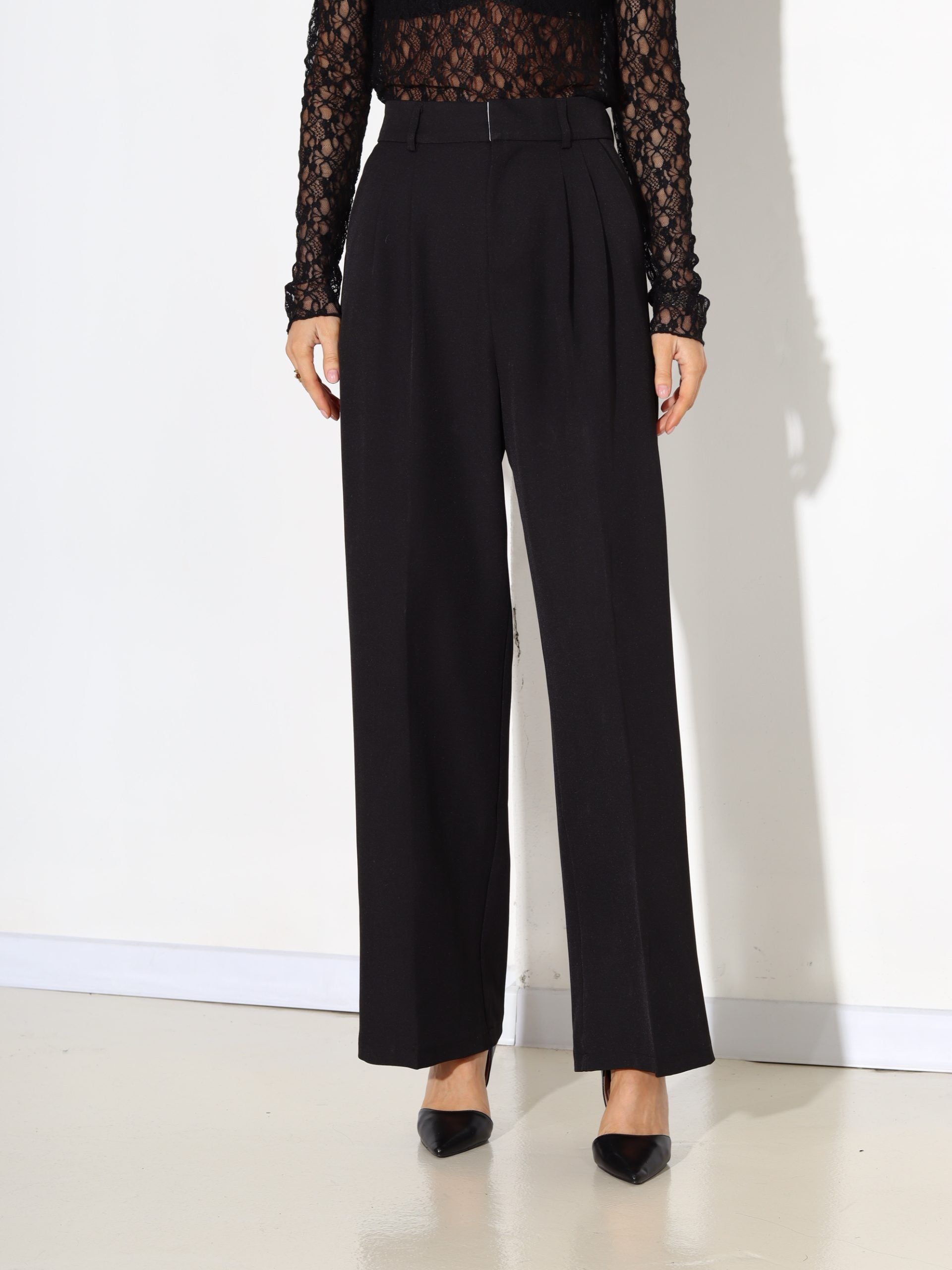 Melnas klasiskas bikses ar kabatām - 17680
