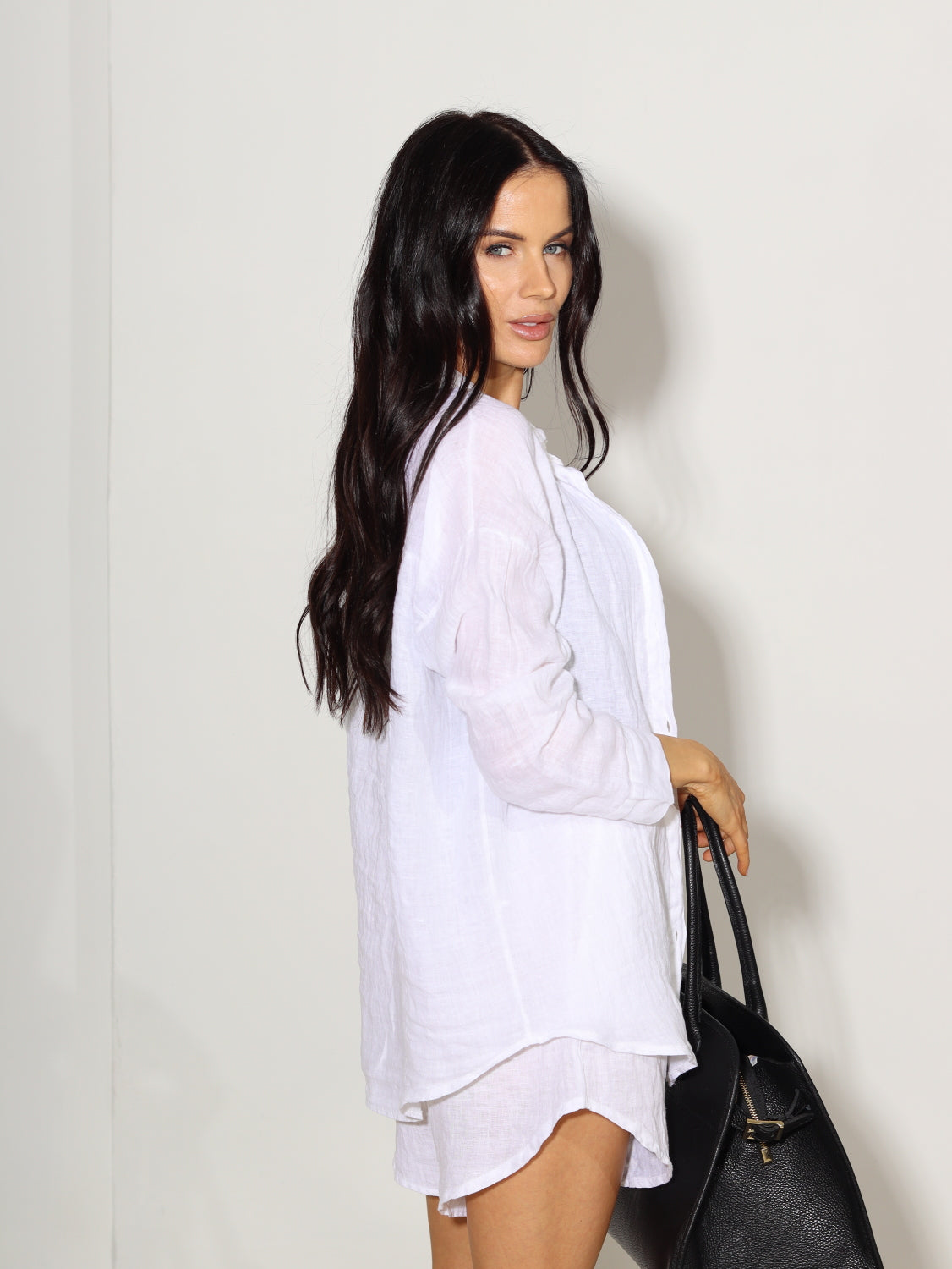 Balts 2daļīgs lina komplekts ar šortiem - 14673