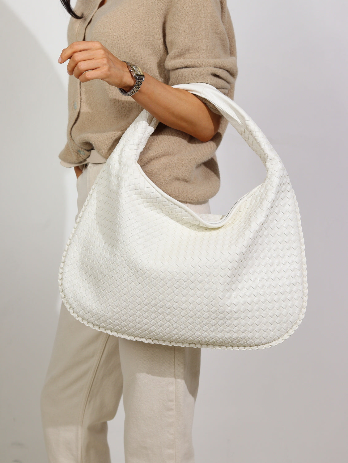 Balta, m/ā, pītas virsmas soma - 15483