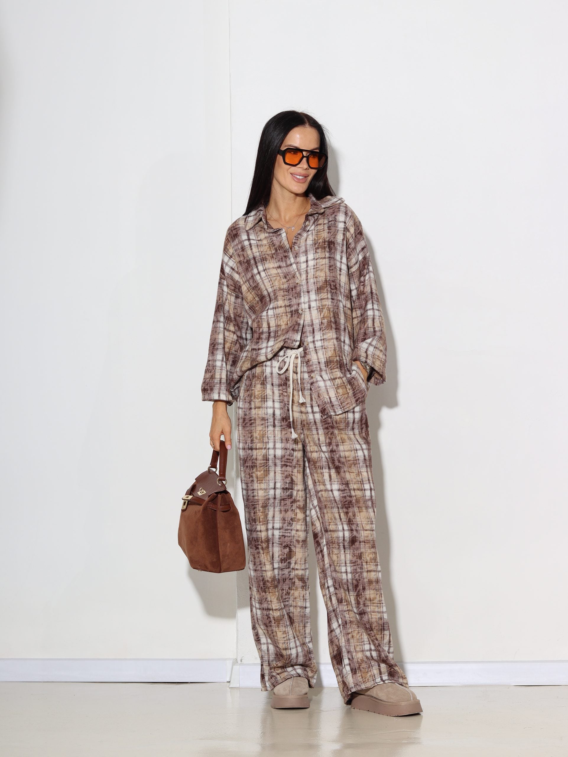 Brūns rūtains komplekts (krekls + bikses) - 16941