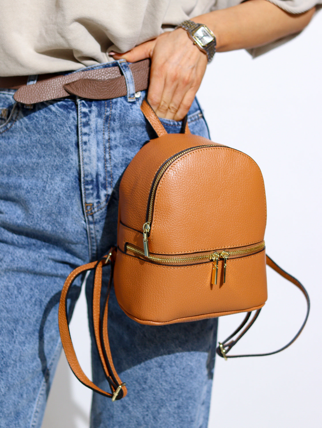 Brūna/ camel mini mugursoma ar rāvējslēdzēju - 14208