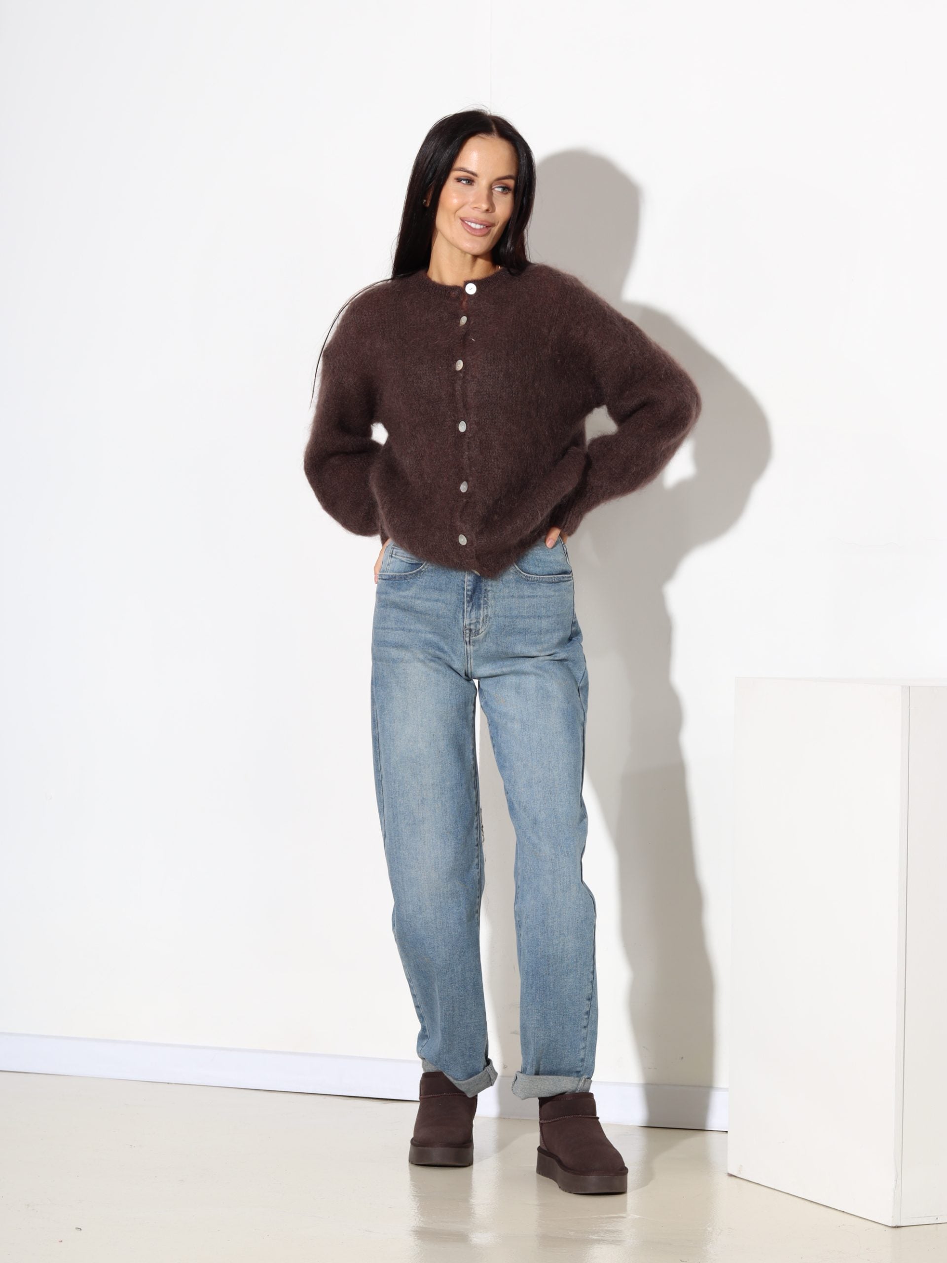 Tumši brūna, brīva piegriezuma, pogājama Mohēras jaka - 15971