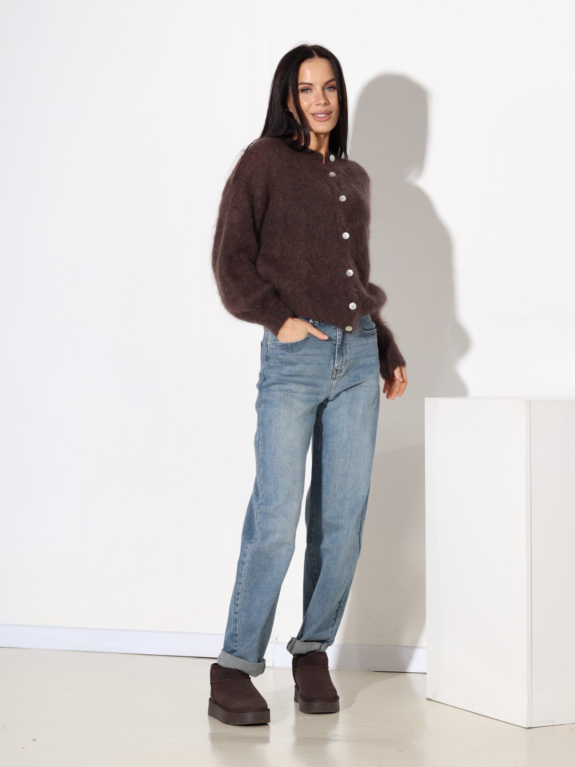 Tumši brūna, brīva piegriezuma, pogājama Mohēras jaka - 15971