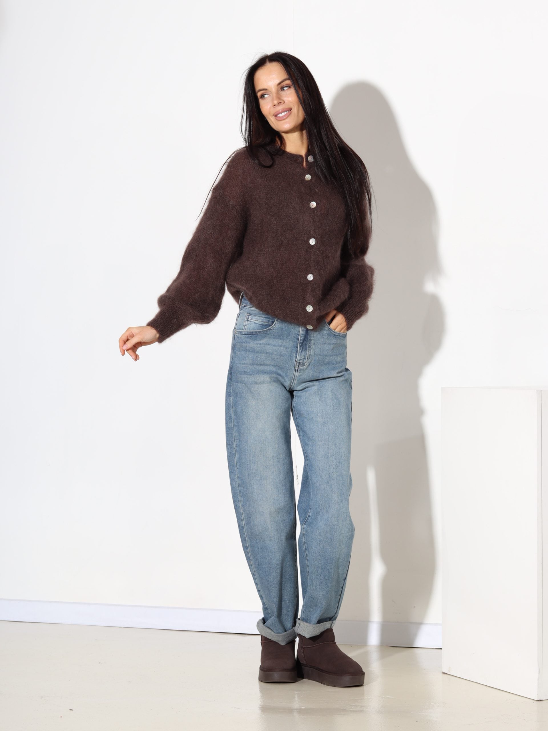 Tumši brūna, brīva piegriezuma, pogājama Mohēras jaka - 15971