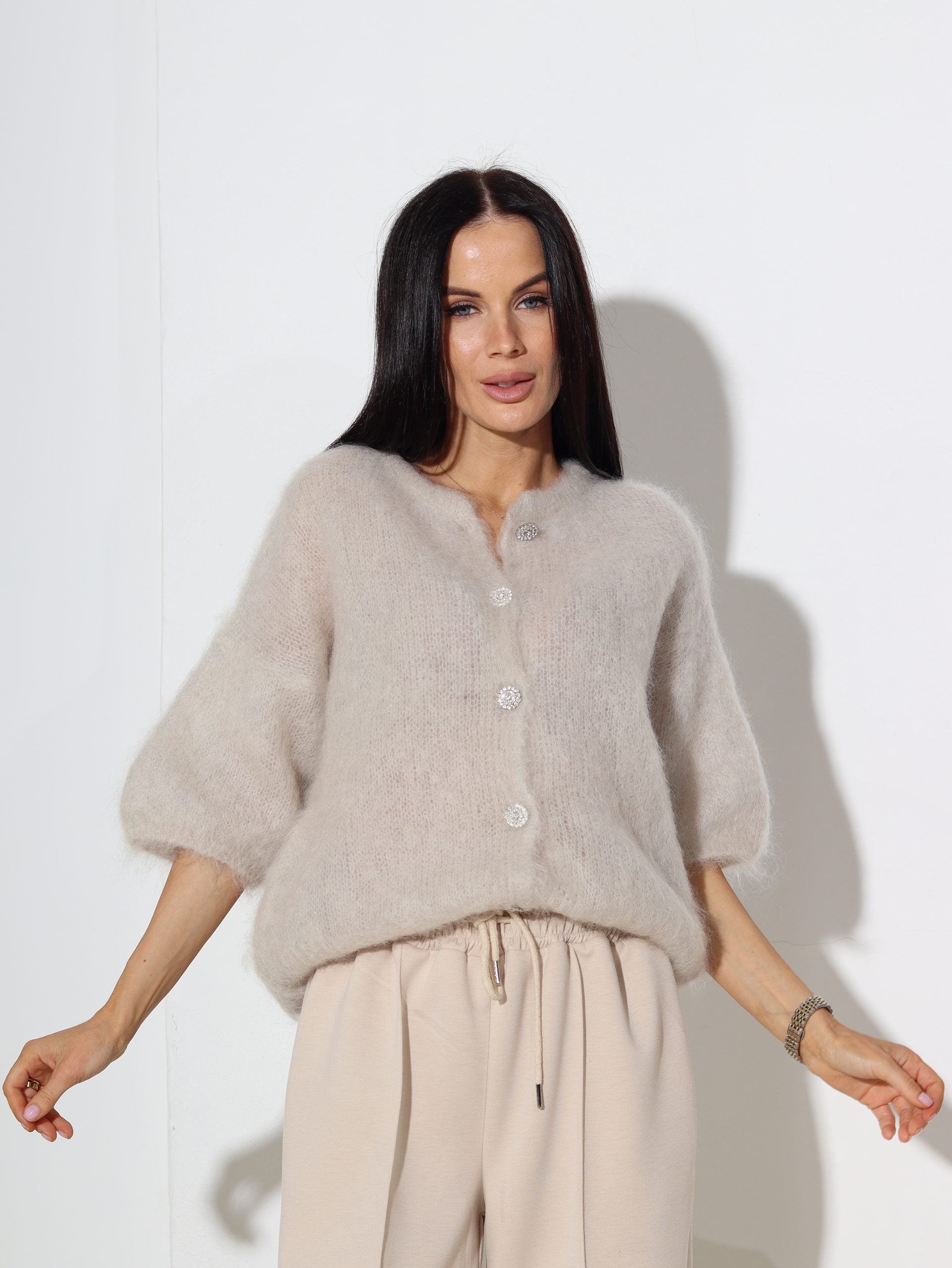 Bēša mohēras jaka ar mirdzošām pogām - 16971