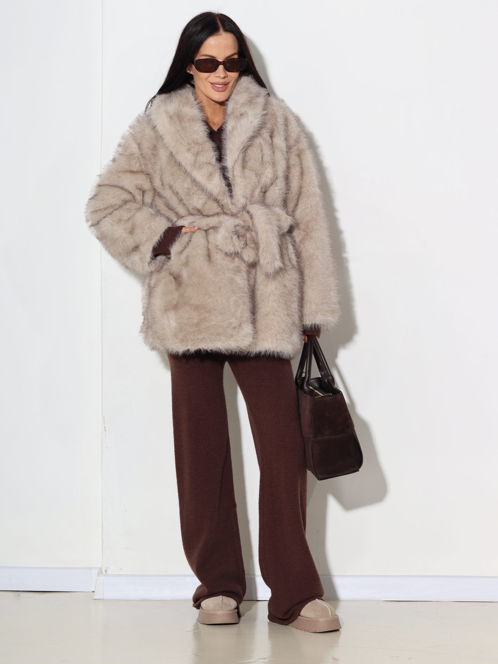 Bēšs m/ā kažociņš ar jostiņu - 16338