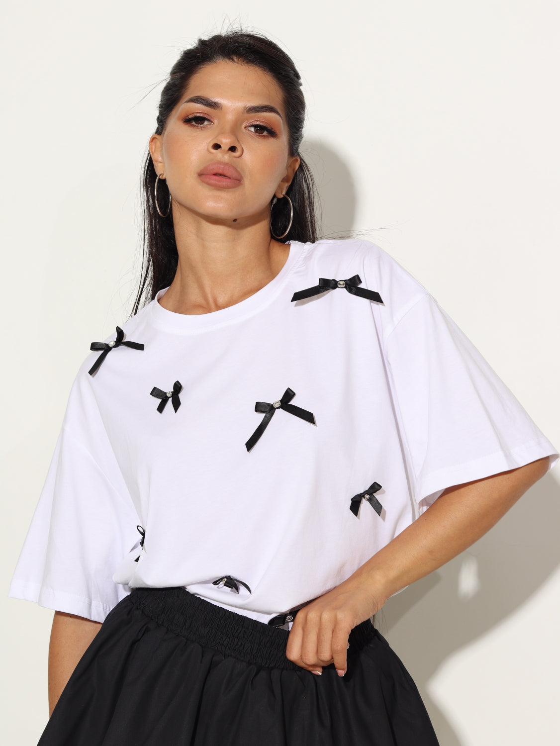 Balts T- krekls ar smalkām bantītēm - 15575