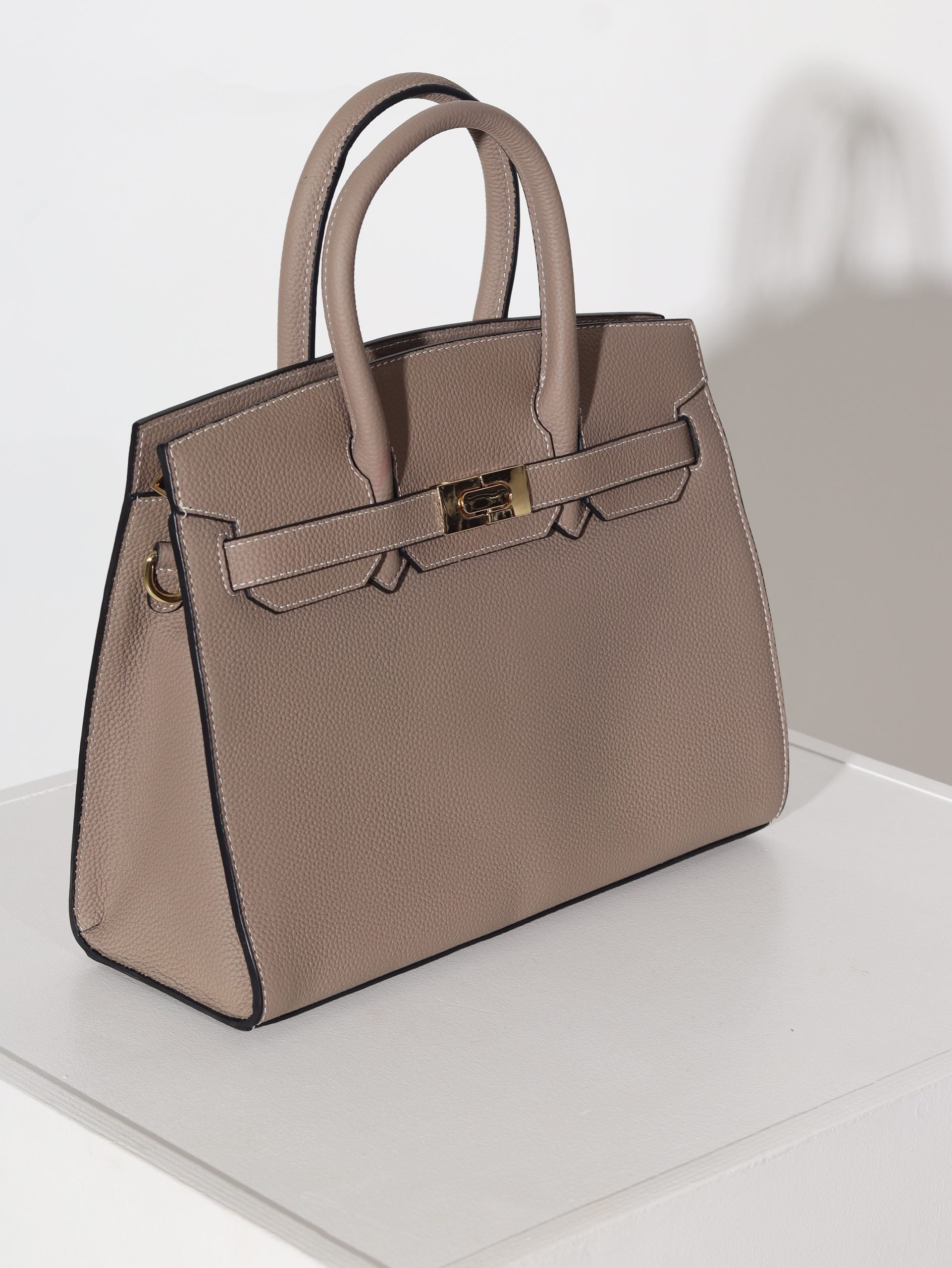 Taupes krāsas taisnstūra formas d/a soma uz divām lencēm - 15948