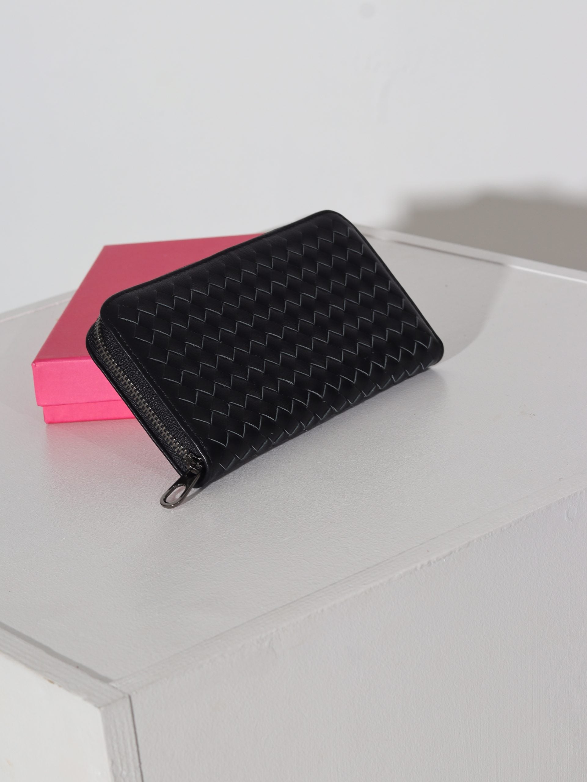 Melns d/ā maks ar pinuma imitāciju un rāvējslēdzēja aizdari - 15954