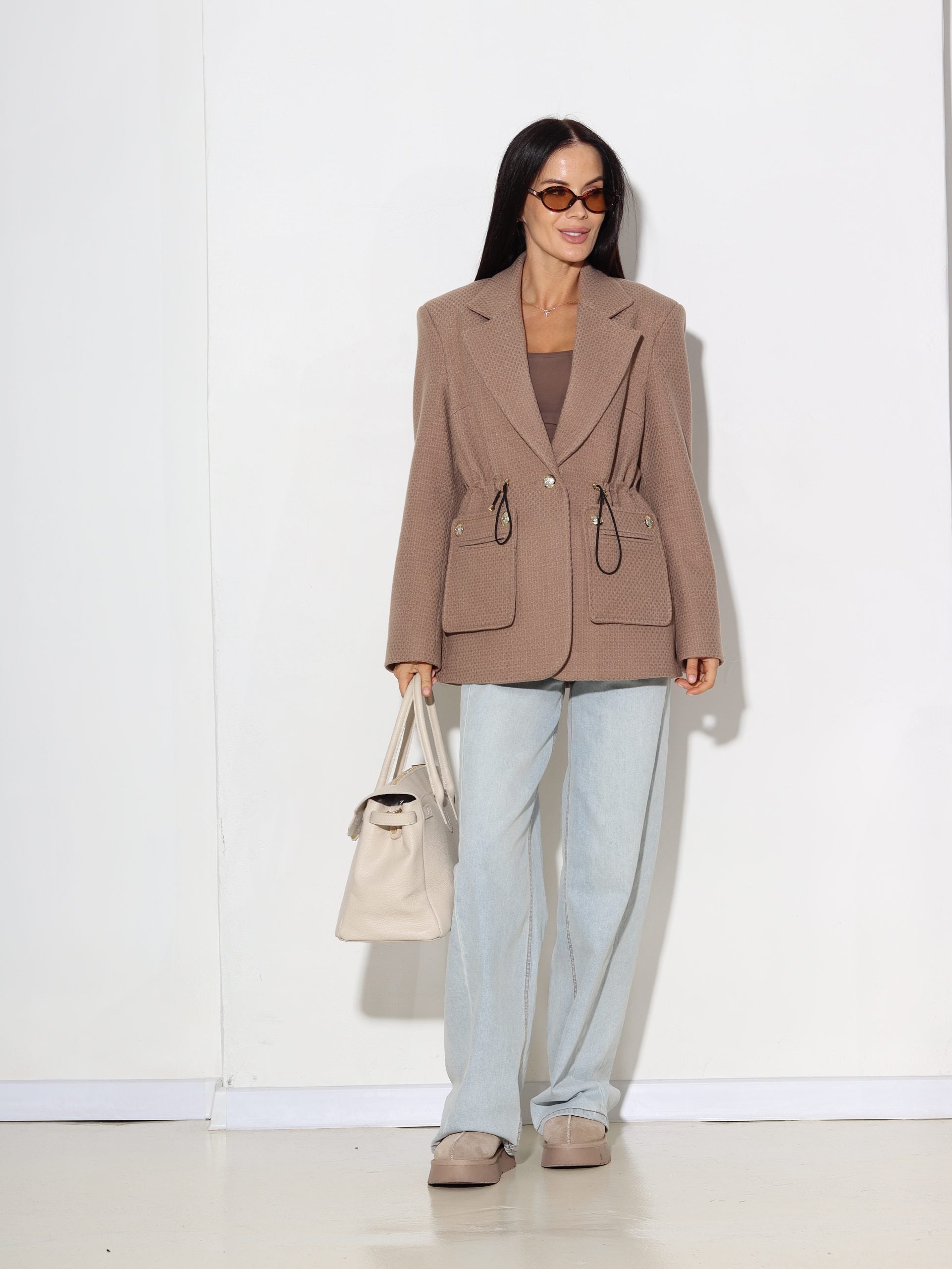 Brūna žakete ar noņemamām kabatām - 16324