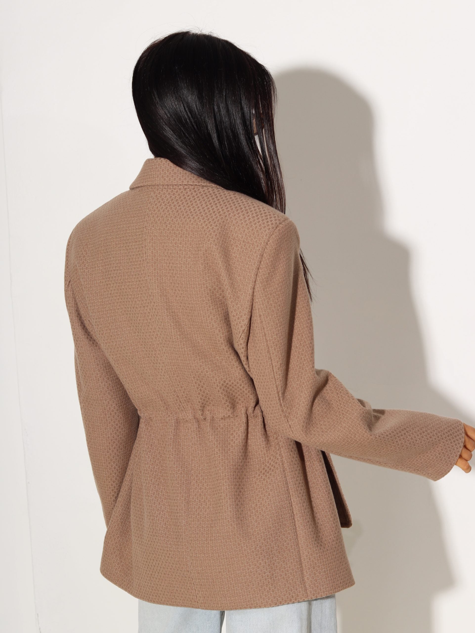 Brūna žakete ar noņemamām kabatām - 16324