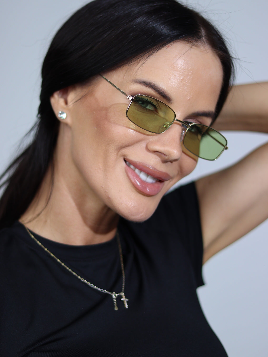 Zaļas saulesbrilles smalkā metātiskā rāmītī - 15681