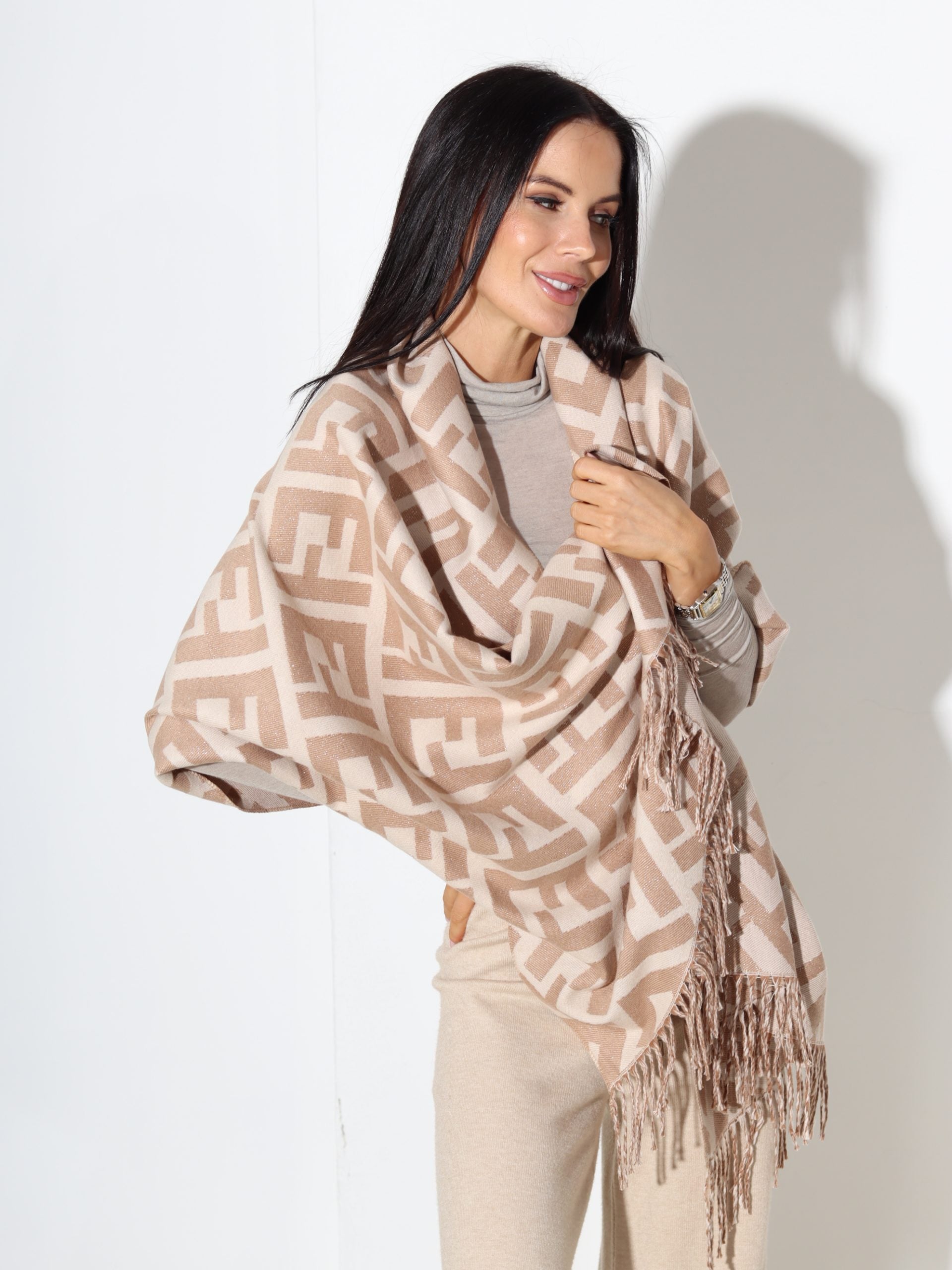 Bēša šalle ar ornamenta rakstu - 17418