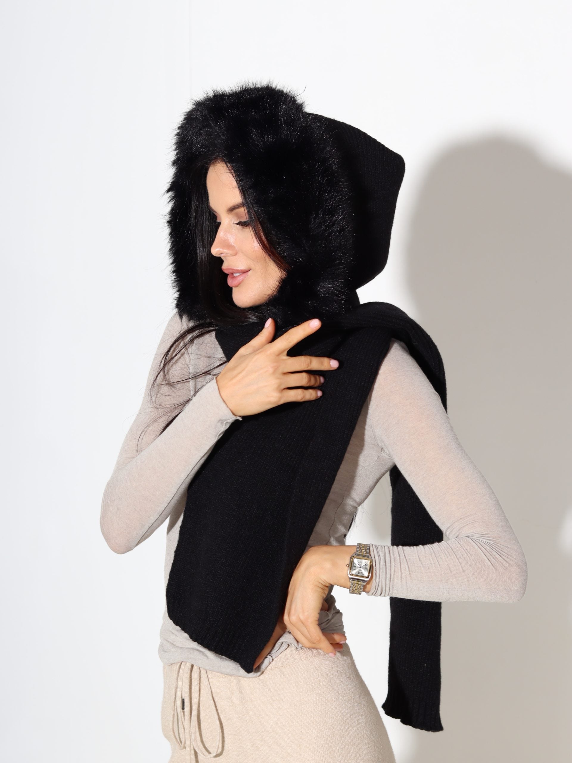 Melna kapuce+šalle "2IN1" - 17431