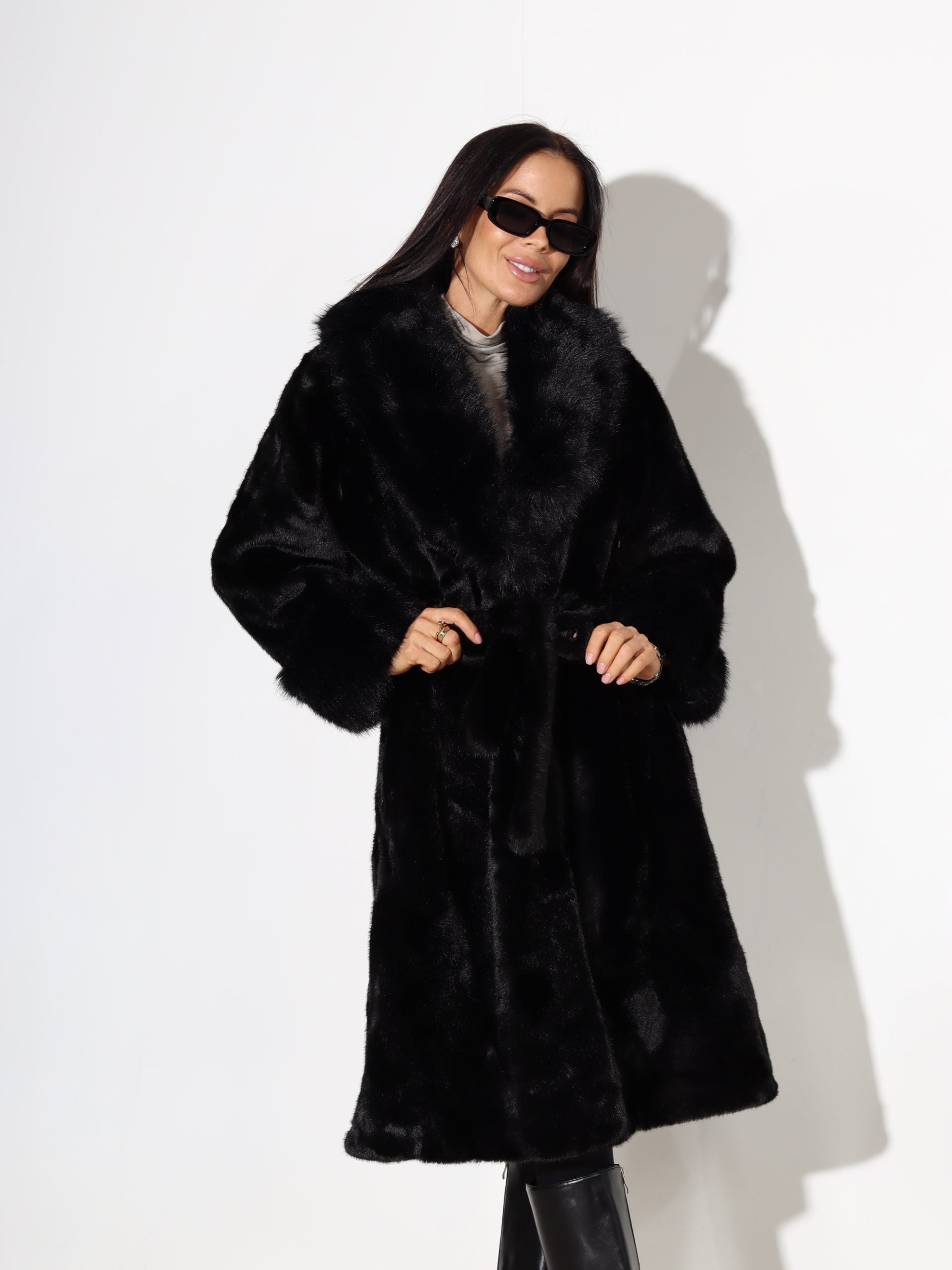 Melns, midi, klasisks kažoks ar īsu spalvu - 17749