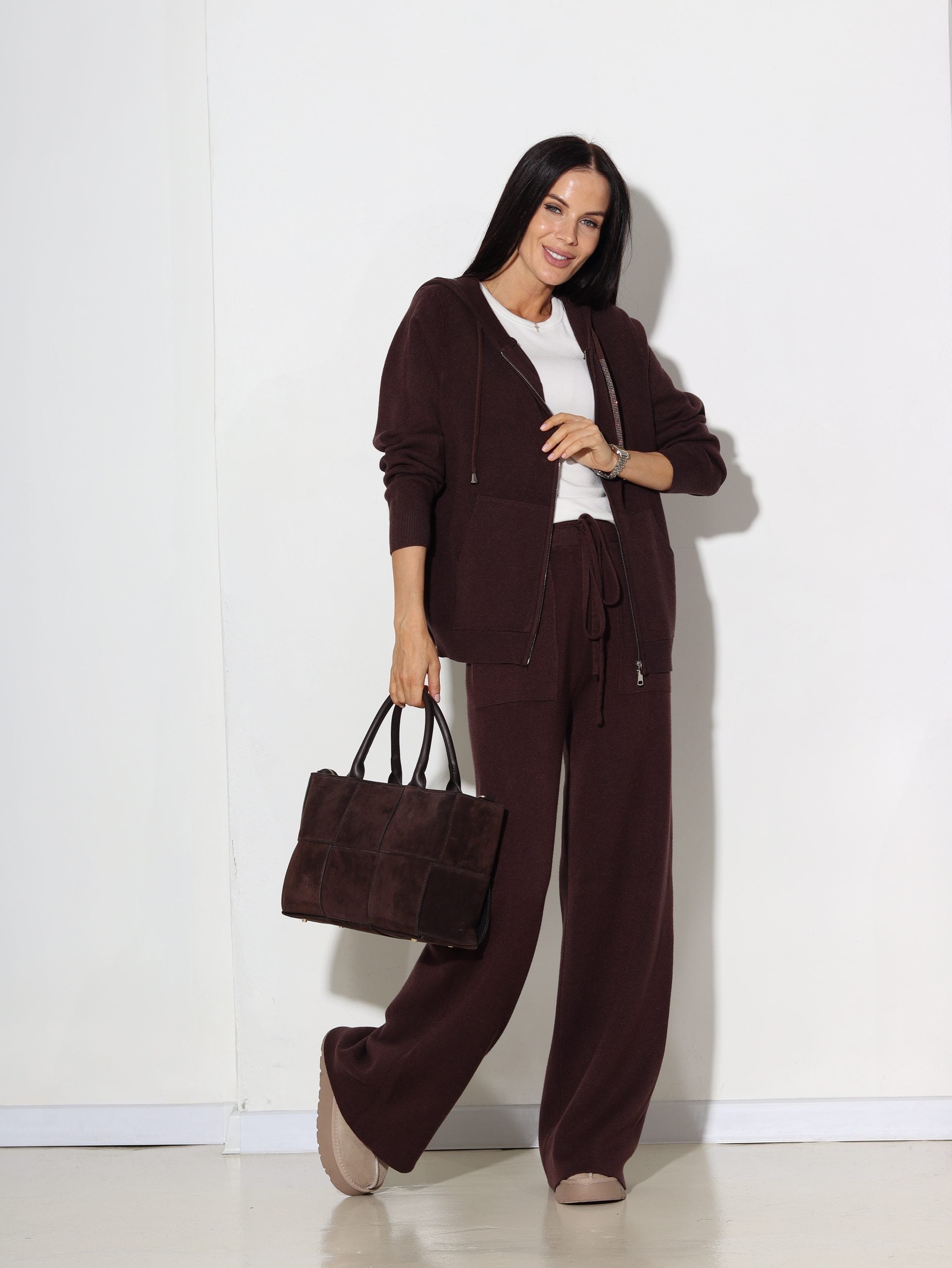 Šoko/brūna krāsas adīts komplekts (jaka+bikses) - 16387